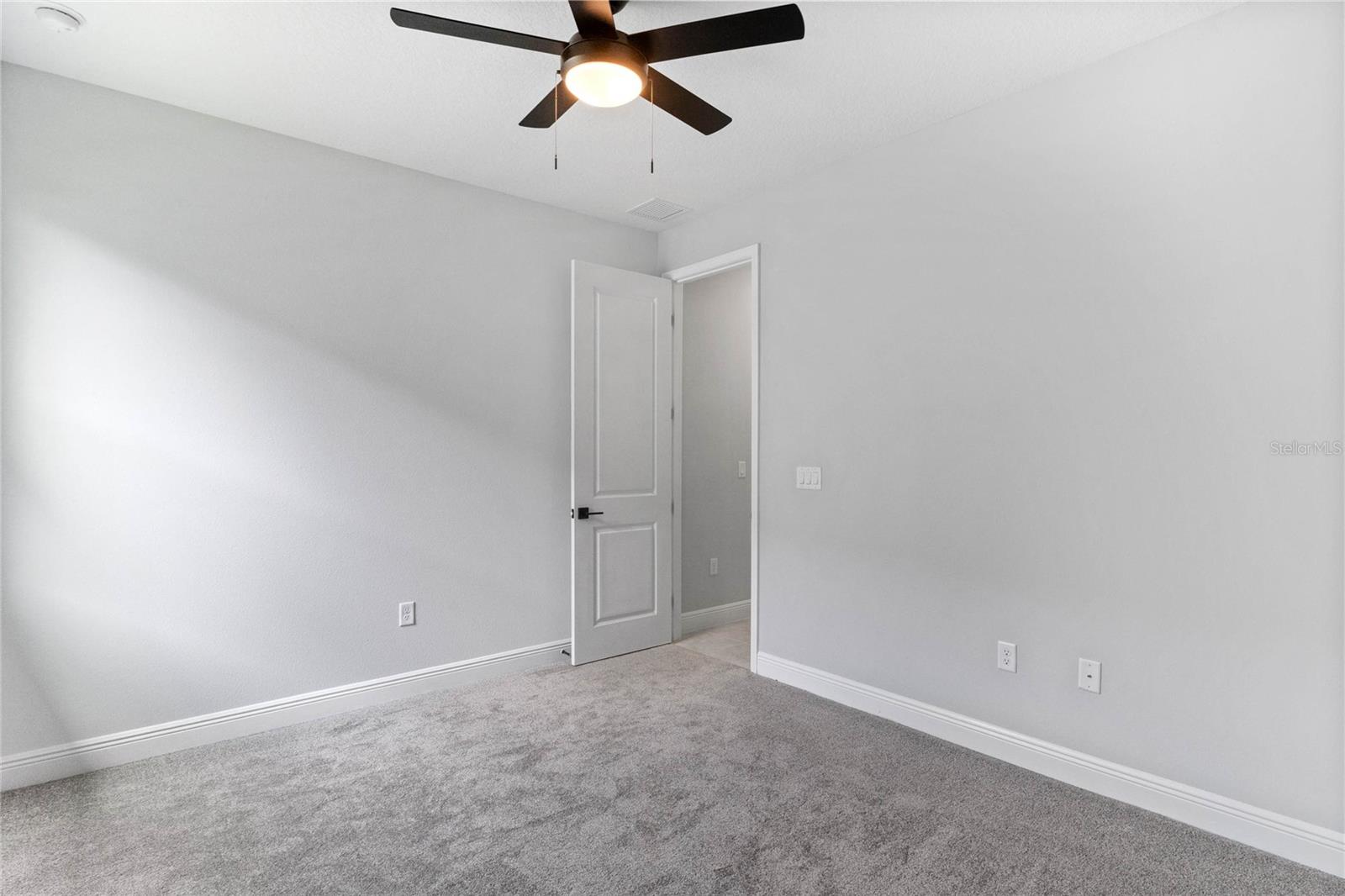 Image 26 of 36 For 2112 Keystone Pass