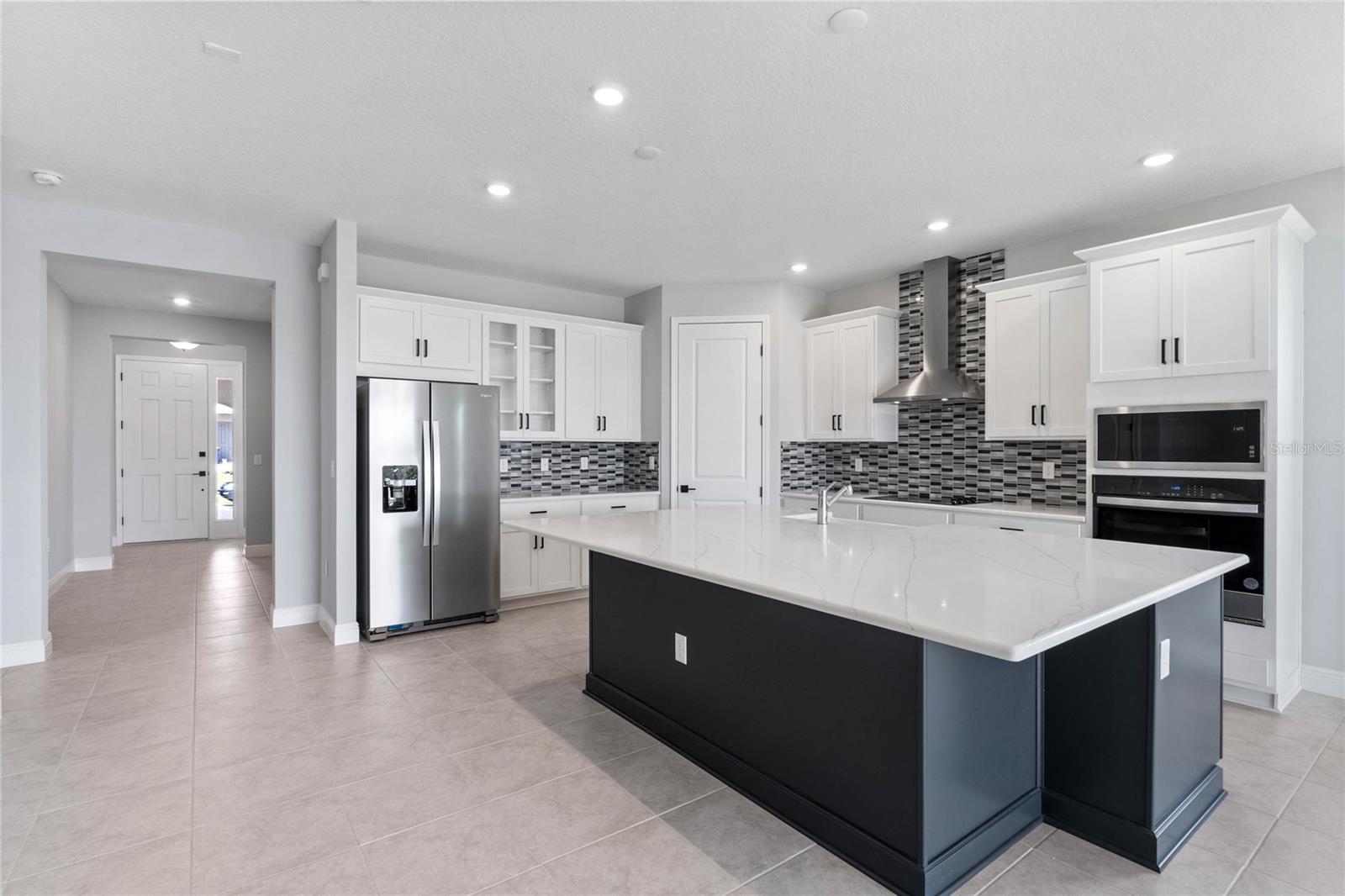 Image 3 of 36 For 2112 Keystone Pass