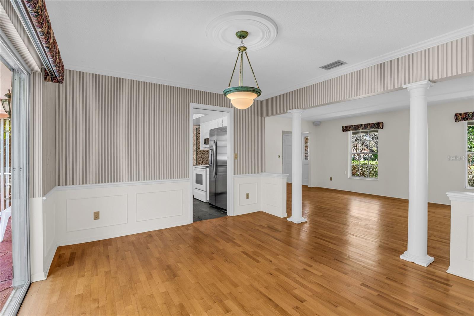 Image 11 of 53 For 1620 Summerlin Avenue