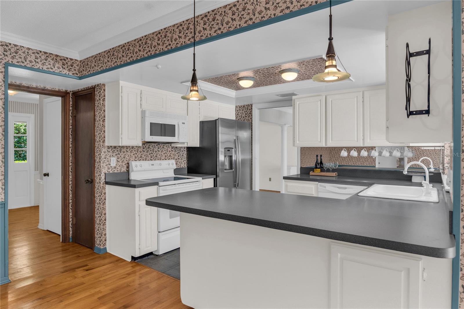 Image 16 of 53 For 1620 Summerlin Avenue