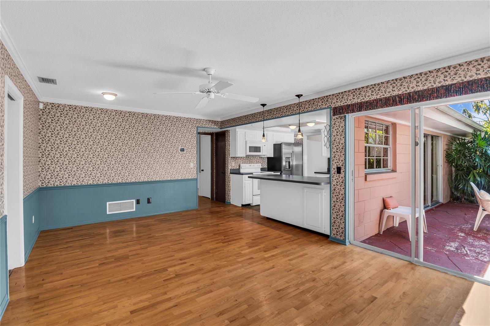 Image 20 of 53 For 1620 Summerlin Avenue