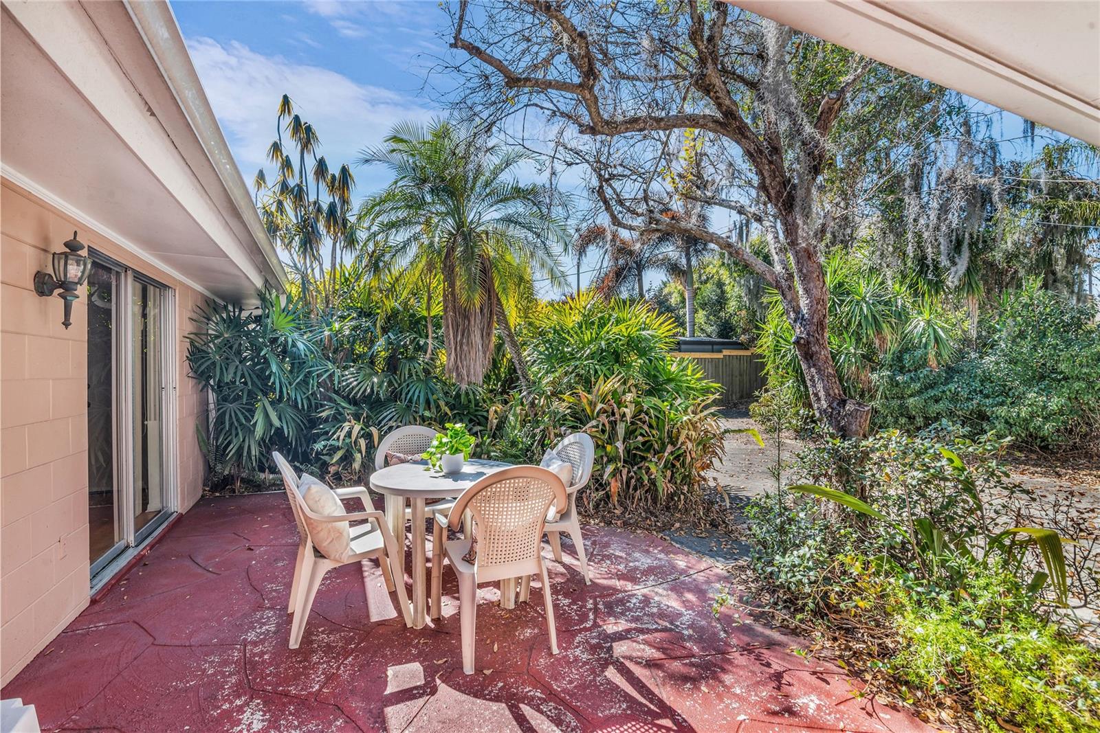 Image 22 of 53 For 1620 Summerlin Avenue