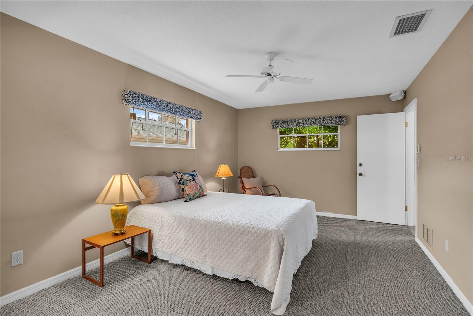 Image 25 of 53 For 1620 Summerlin Avenue