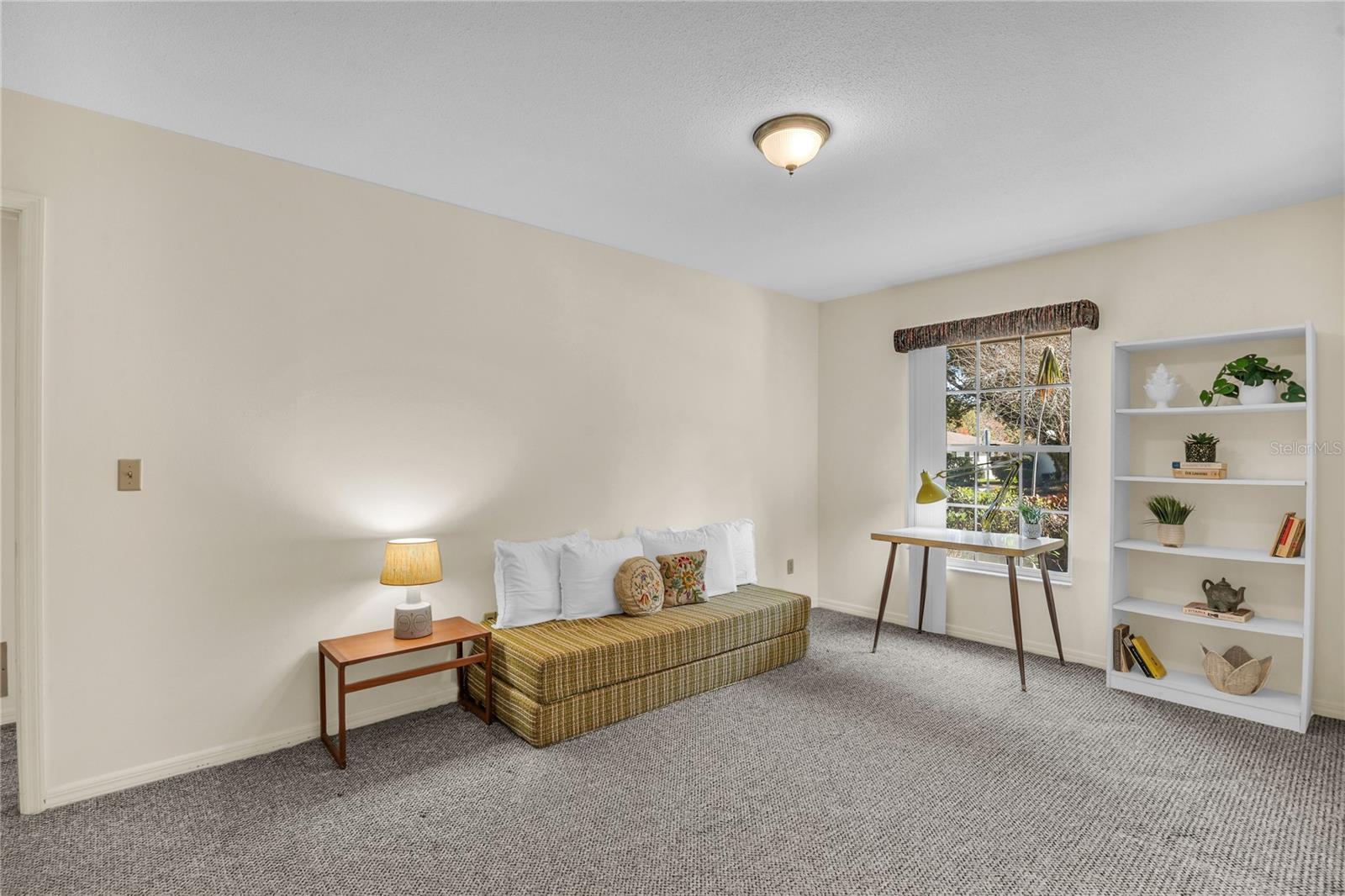 Image 32 of 53 For 1620 Summerlin Avenue