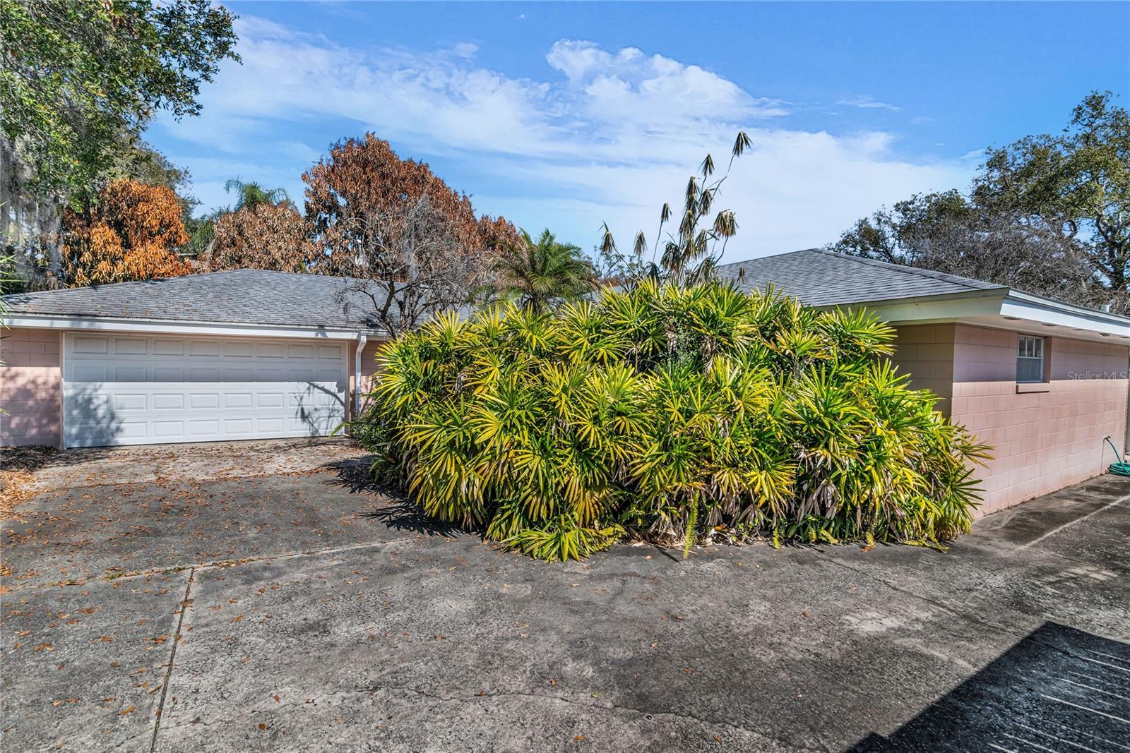 Image 41 of 53 For 1620 Summerlin Avenue