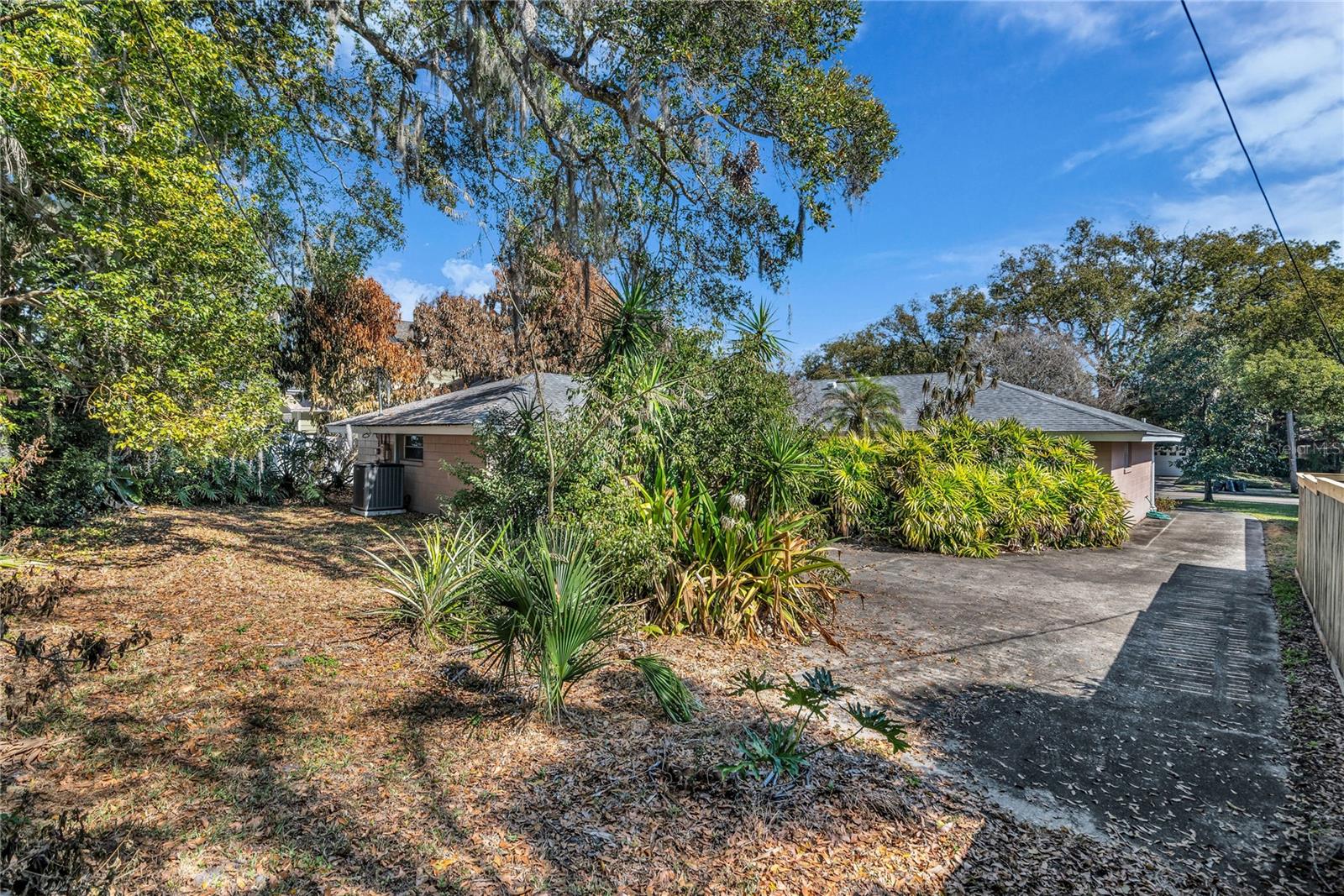 Image 42 of 53 For 1620 Summerlin Avenue