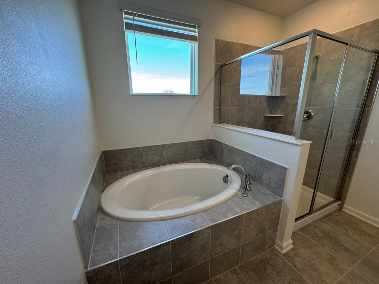 Image 17 of 38 For 93 Nine Iron Drive