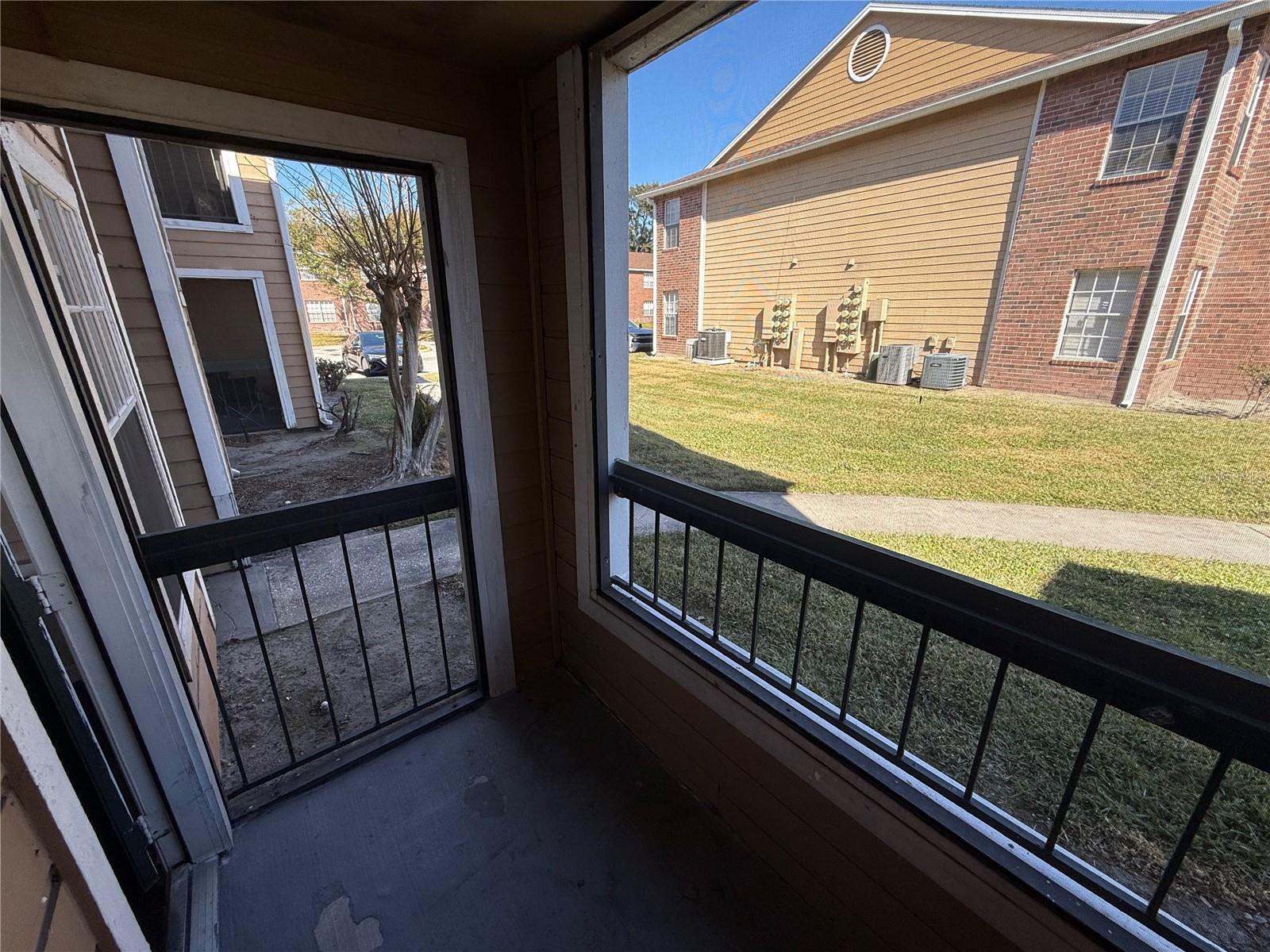 Image 17 of 24 For 5500 Devonbriar Way 104