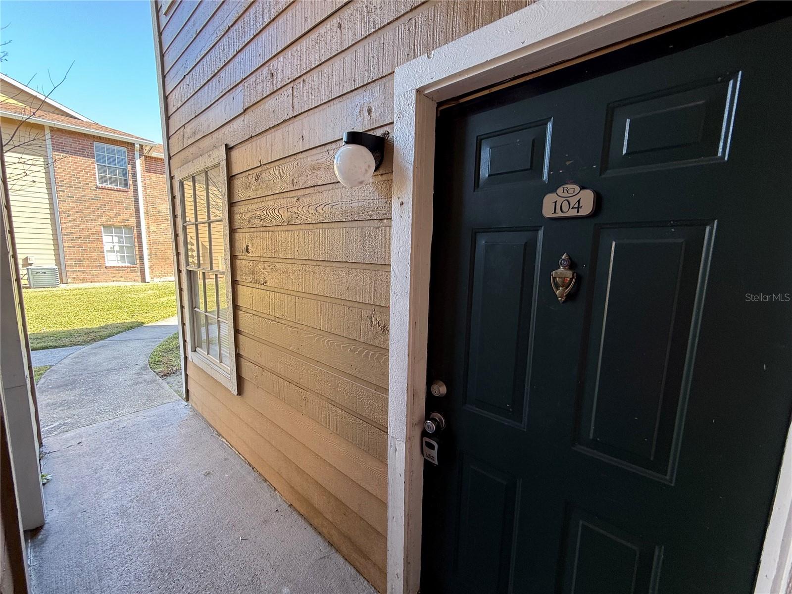 Image 20 of 24 For 5500 Devonbriar Way 104