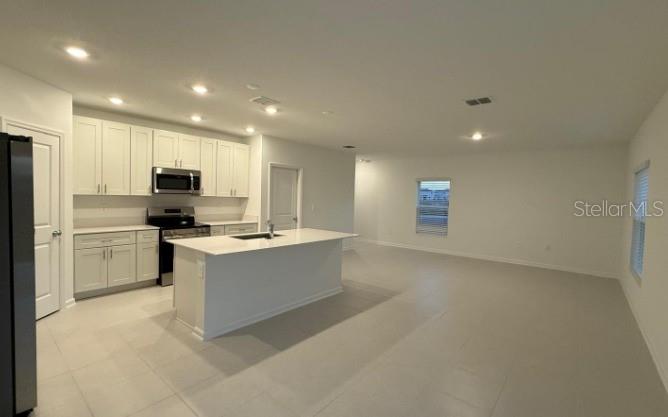 Image 11 of 16 For 5695 Nispero Way