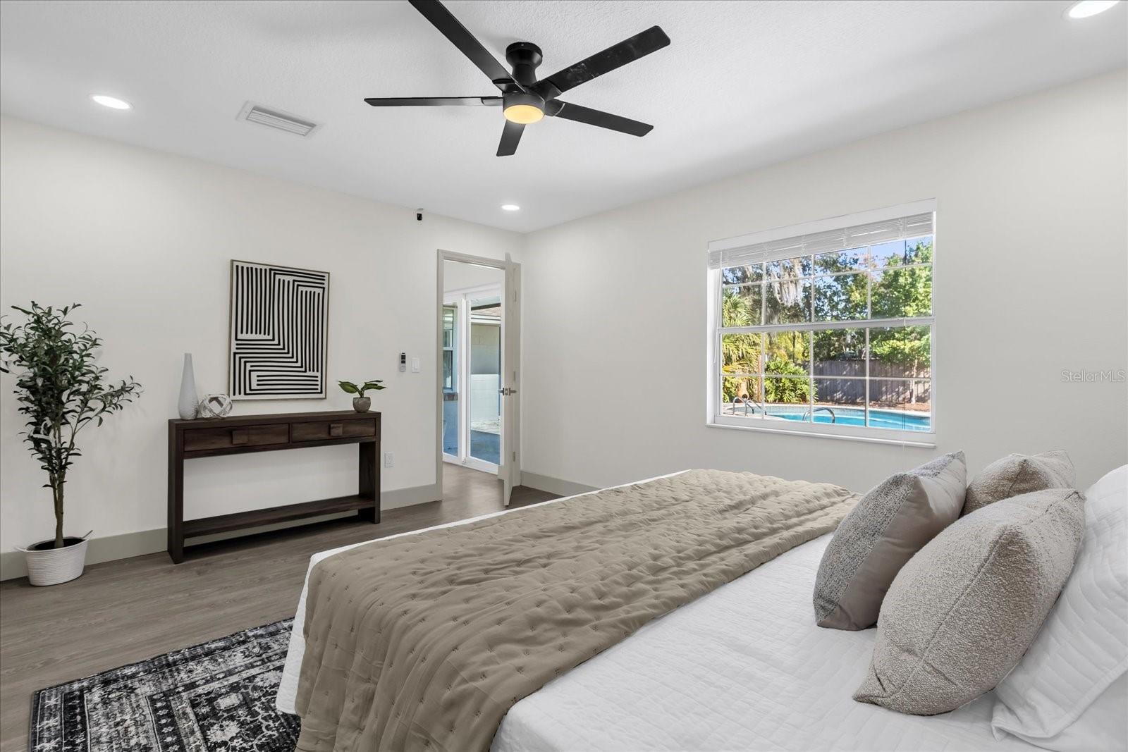 Image 13 of 34 For 12 Horseman Cove