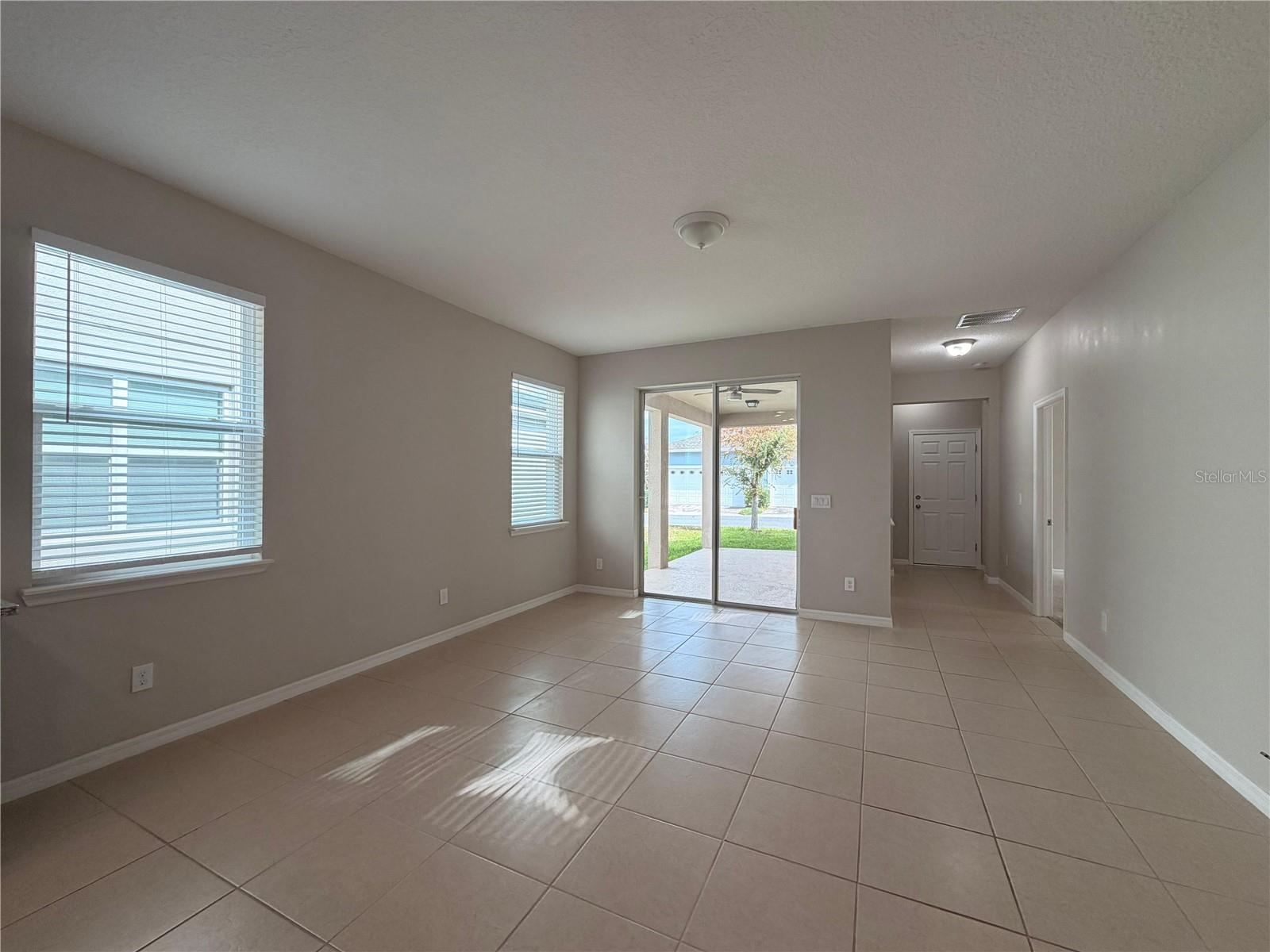 Image 10 of 26 For 8125 Graycliff Avenue