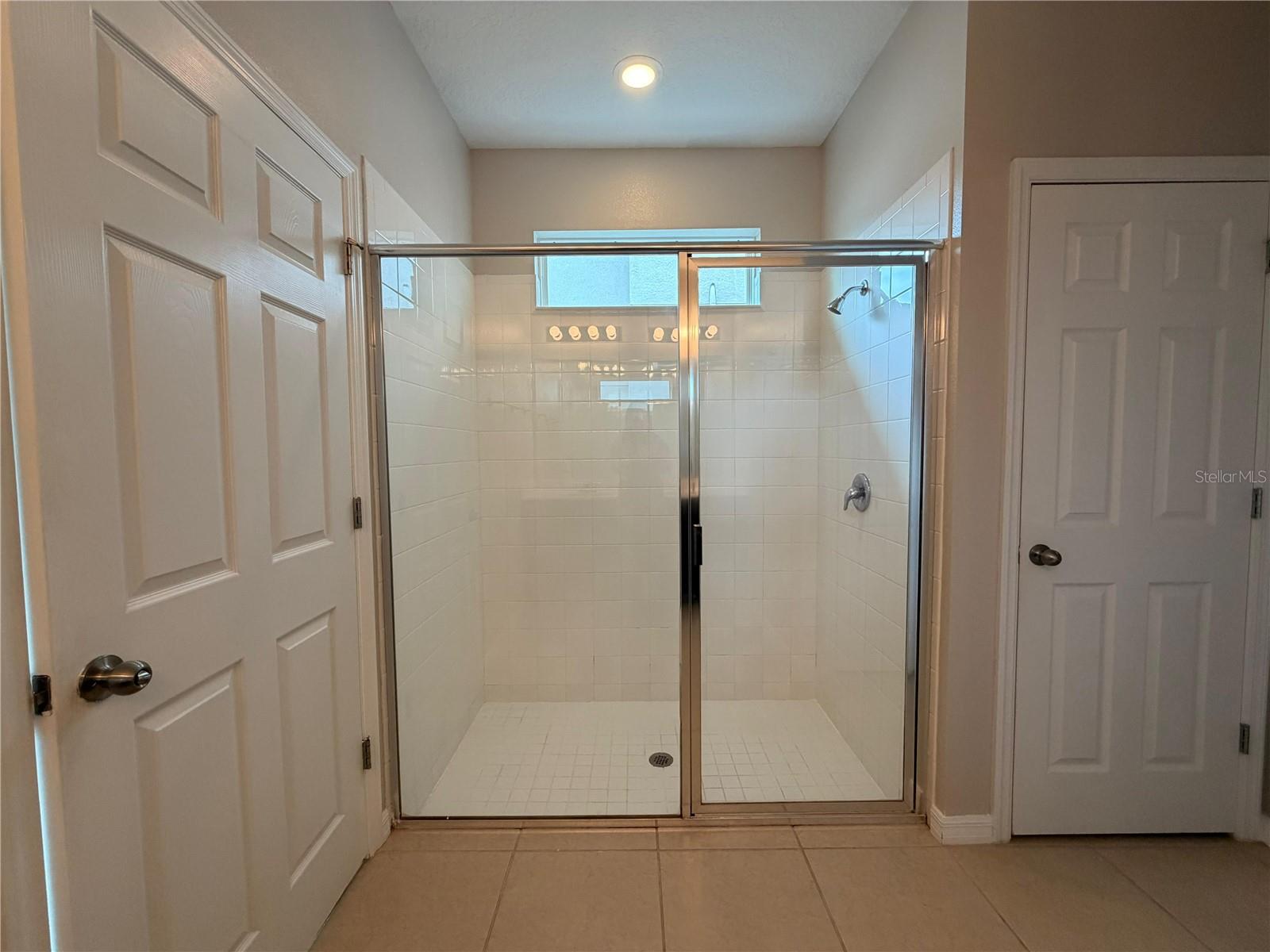 Image 16 of 26 For 8125 Graycliff Avenue