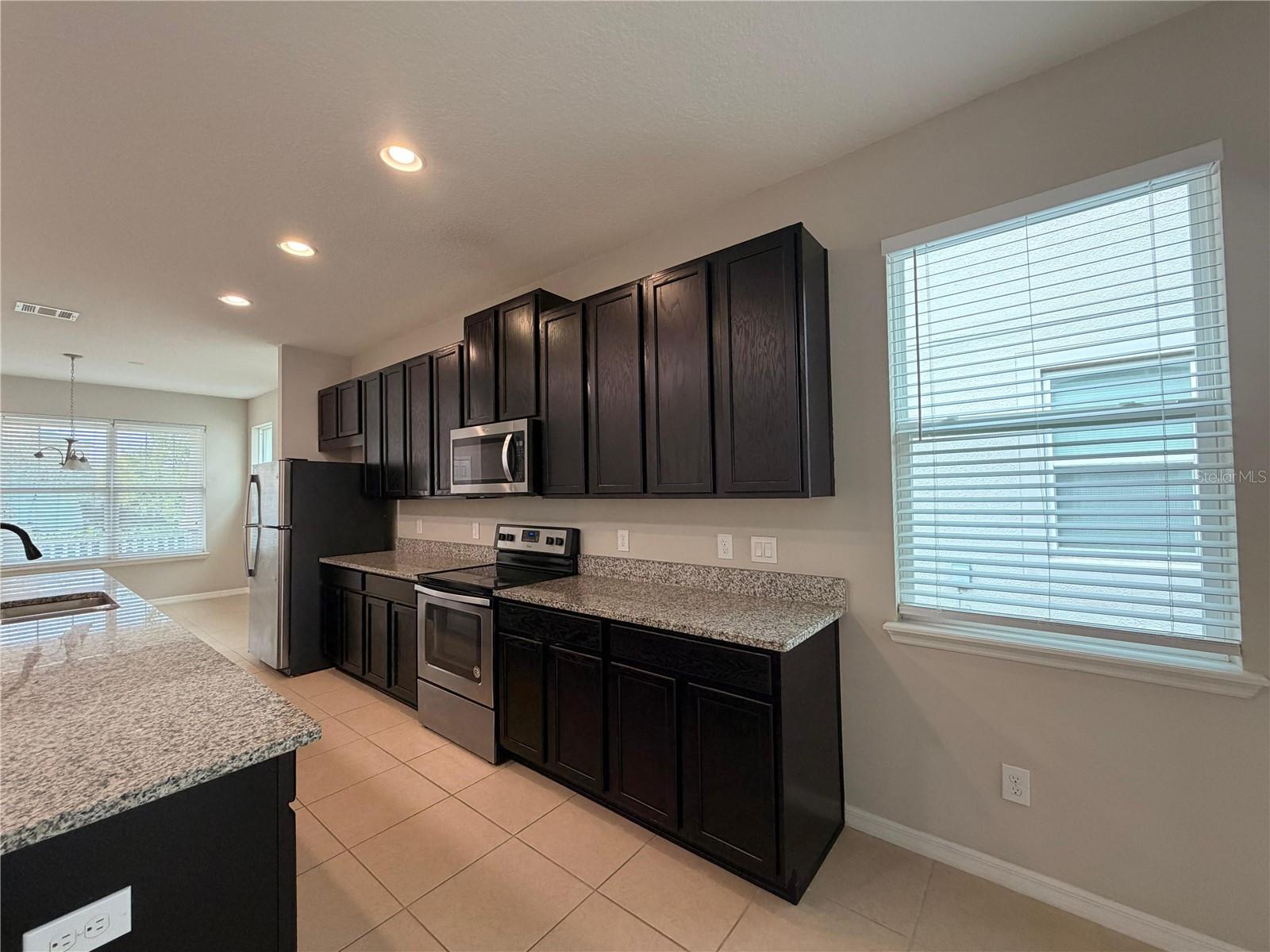 Image 4 of 26 For 8125 Graycliff Avenue