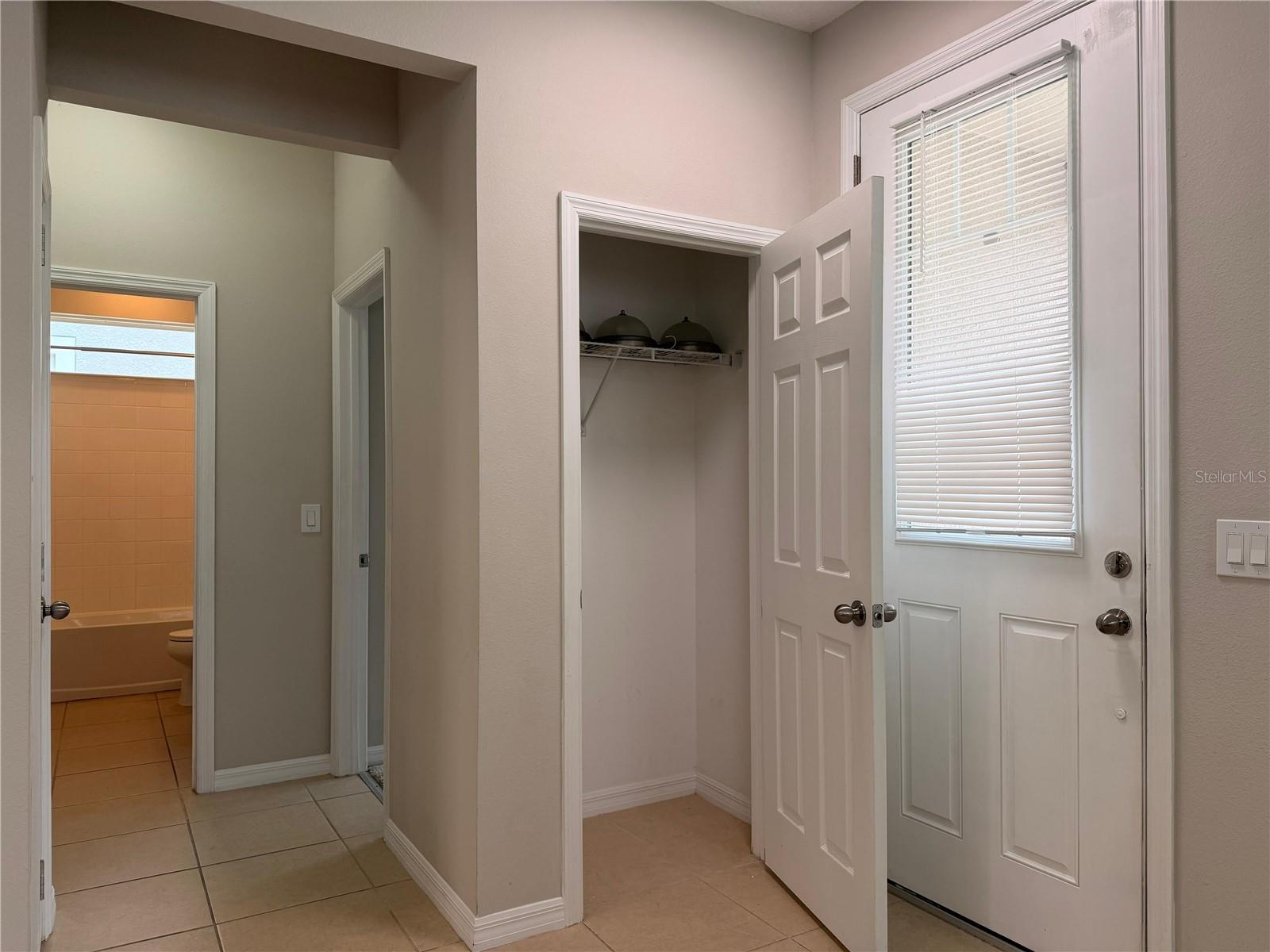 Image 5 of 26 For 8125 Graycliff Avenue