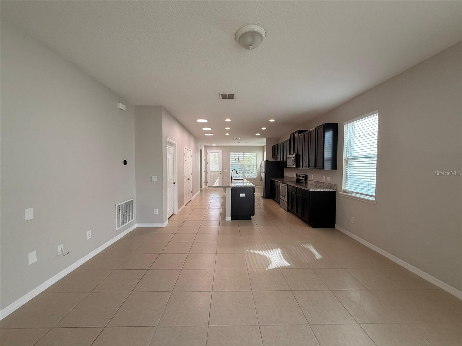 Image 9 of 26 For 8125 Graycliff Avenue