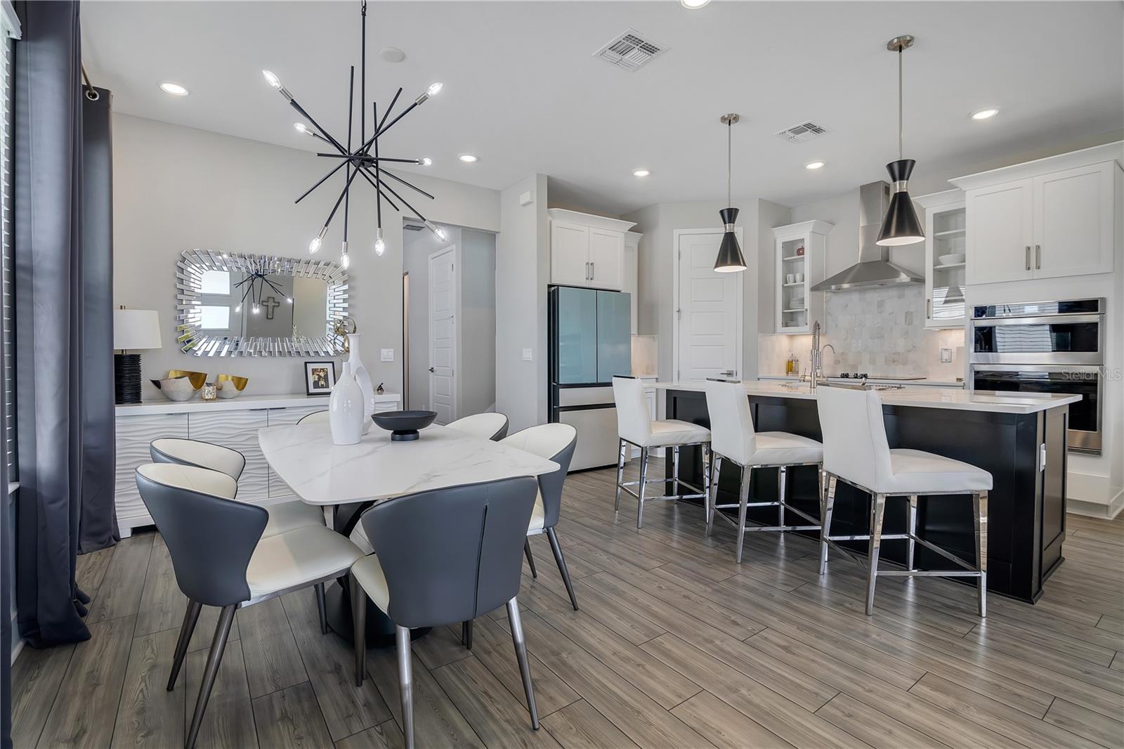 Listing photo id 8 for 4875 Lacewing Drive