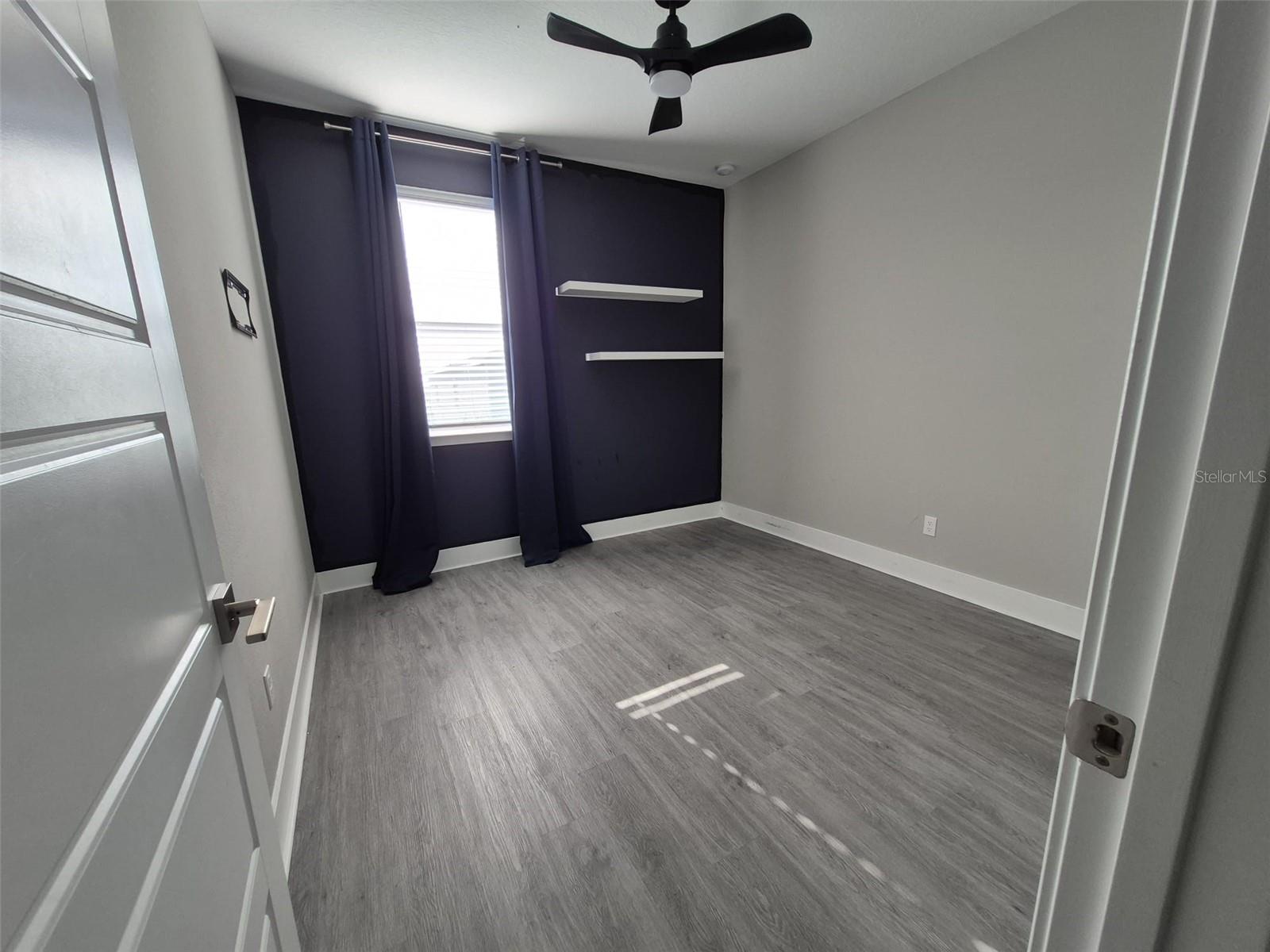 Listing photo id 20 for 4875 Lacewing Drive