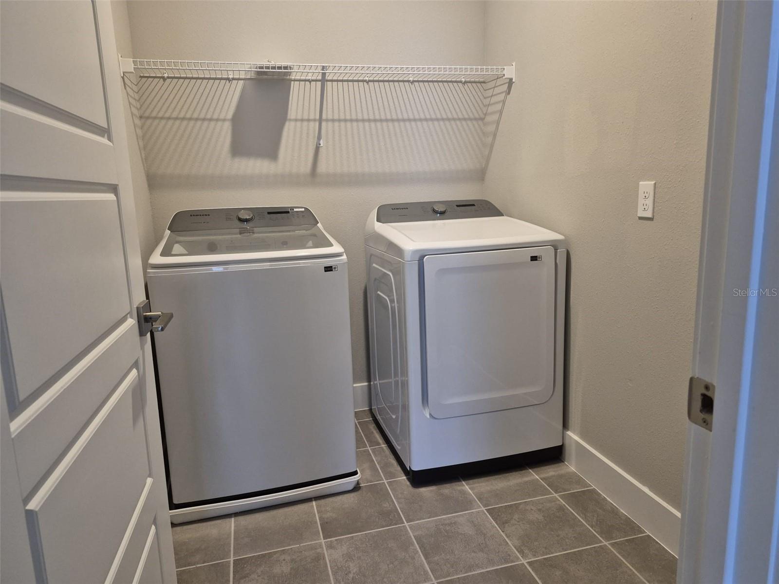 Listing photo id 26 for 4875 Lacewing Drive