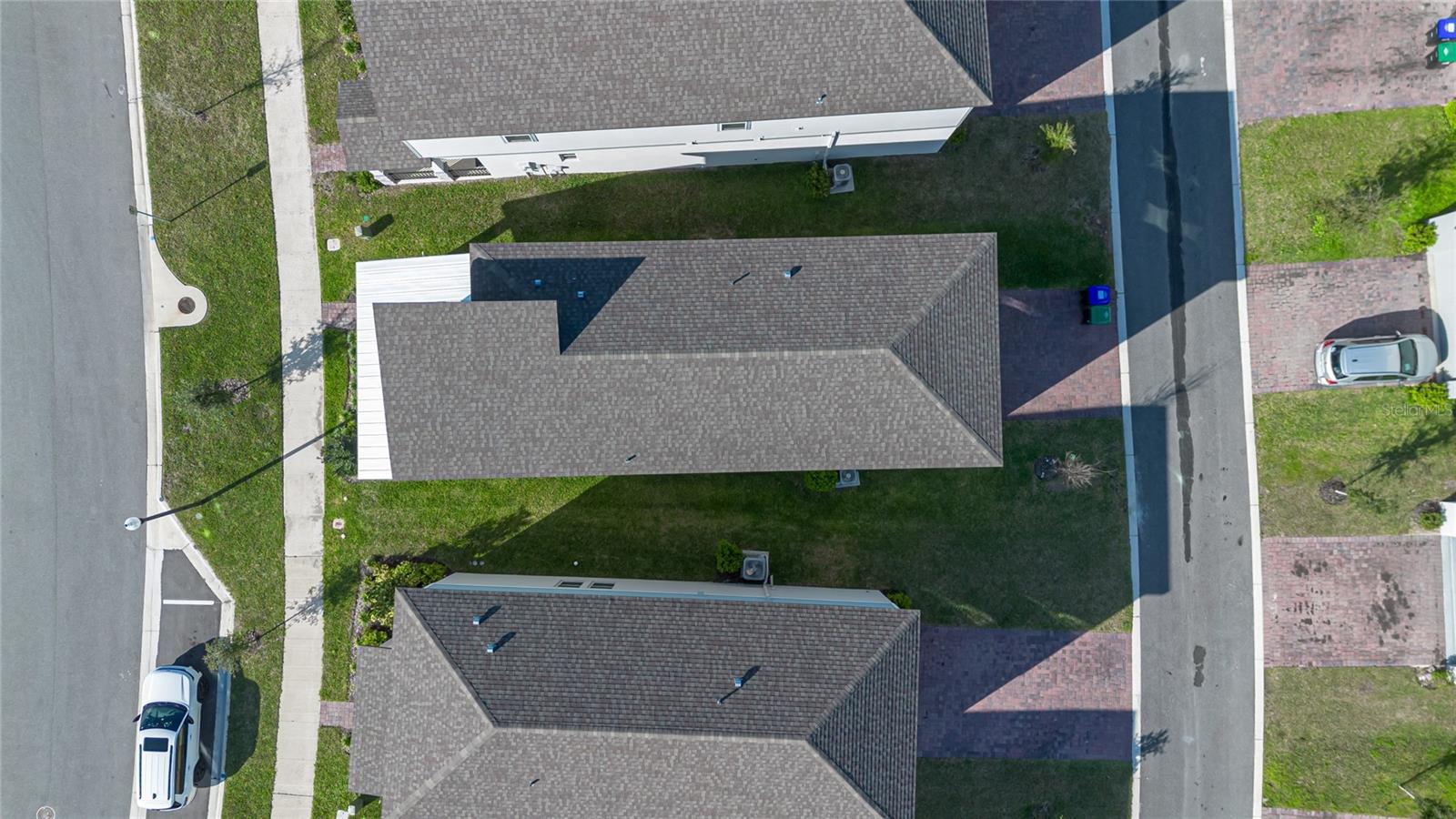 Listing photo id 3 for 4875 Lacewing Drive