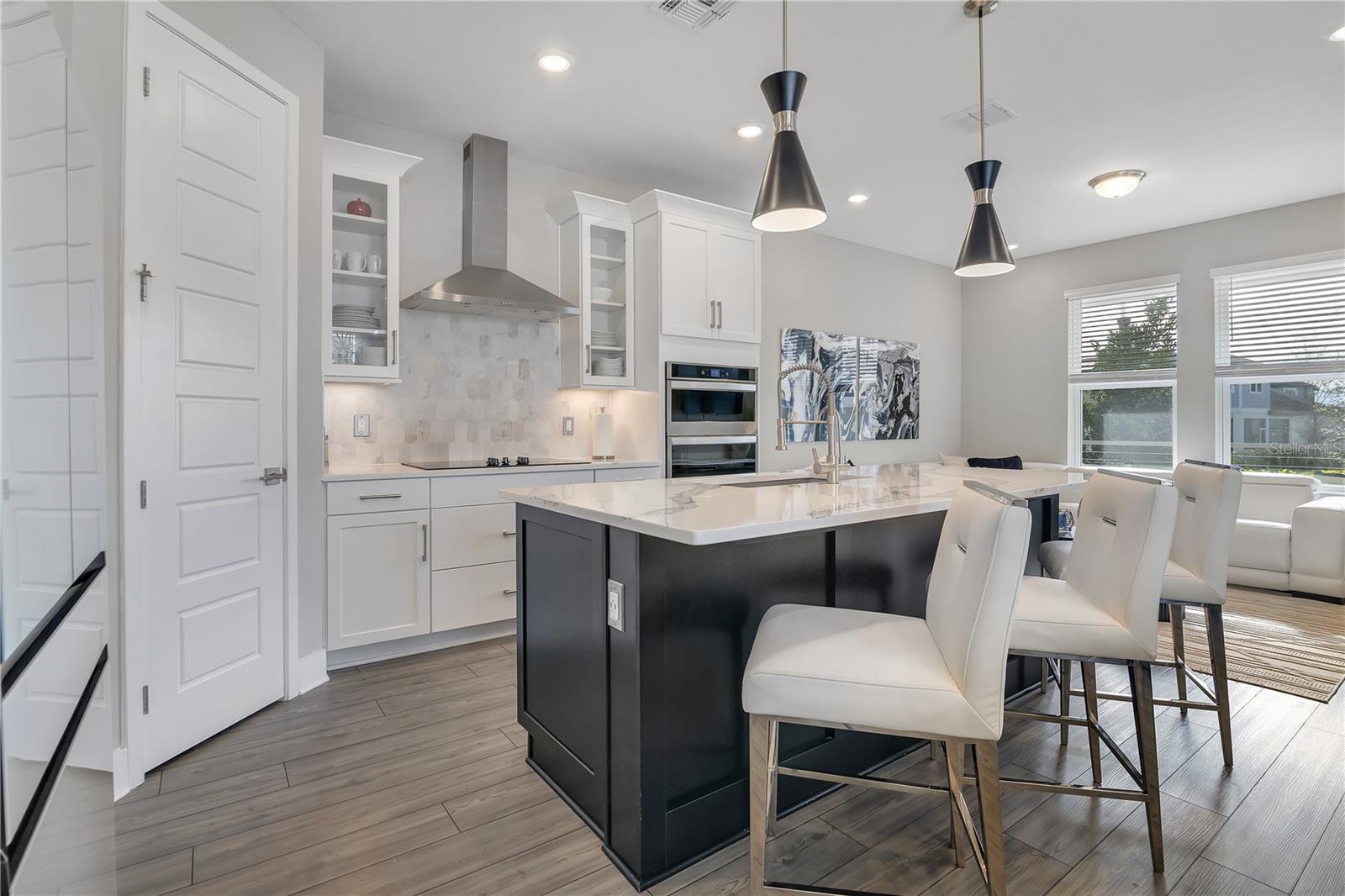 Listing photo id 6 for 4875 Lacewing Drive