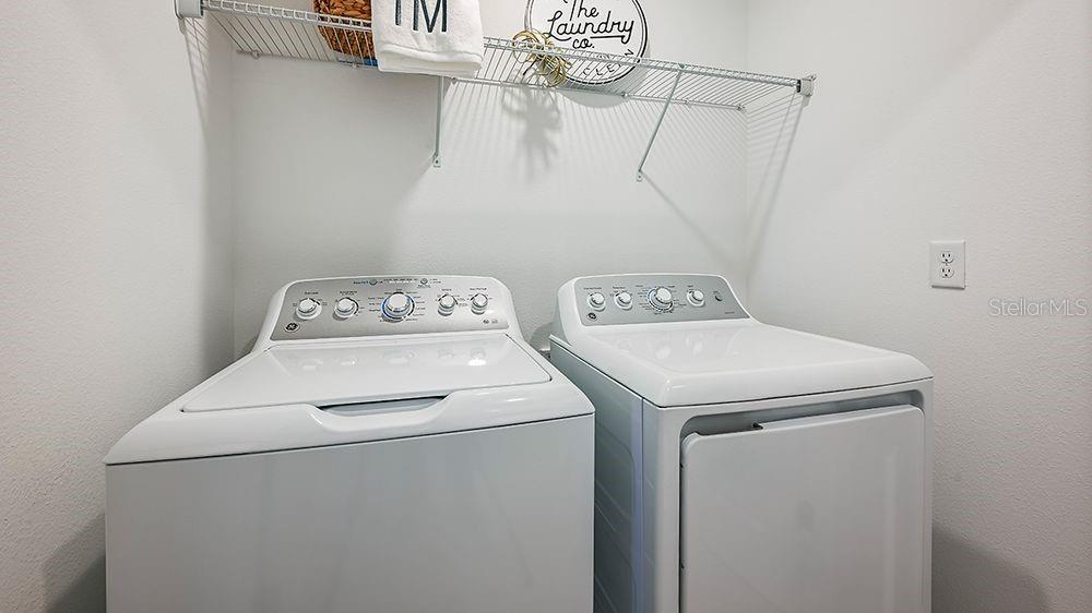 Image 22 of 30 For 7424 Sandstone Drive