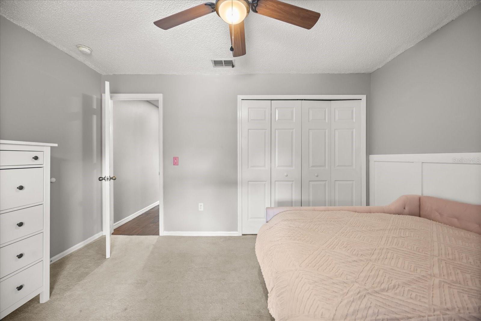 Image 19 of 29 For 275 Walnut Avenue