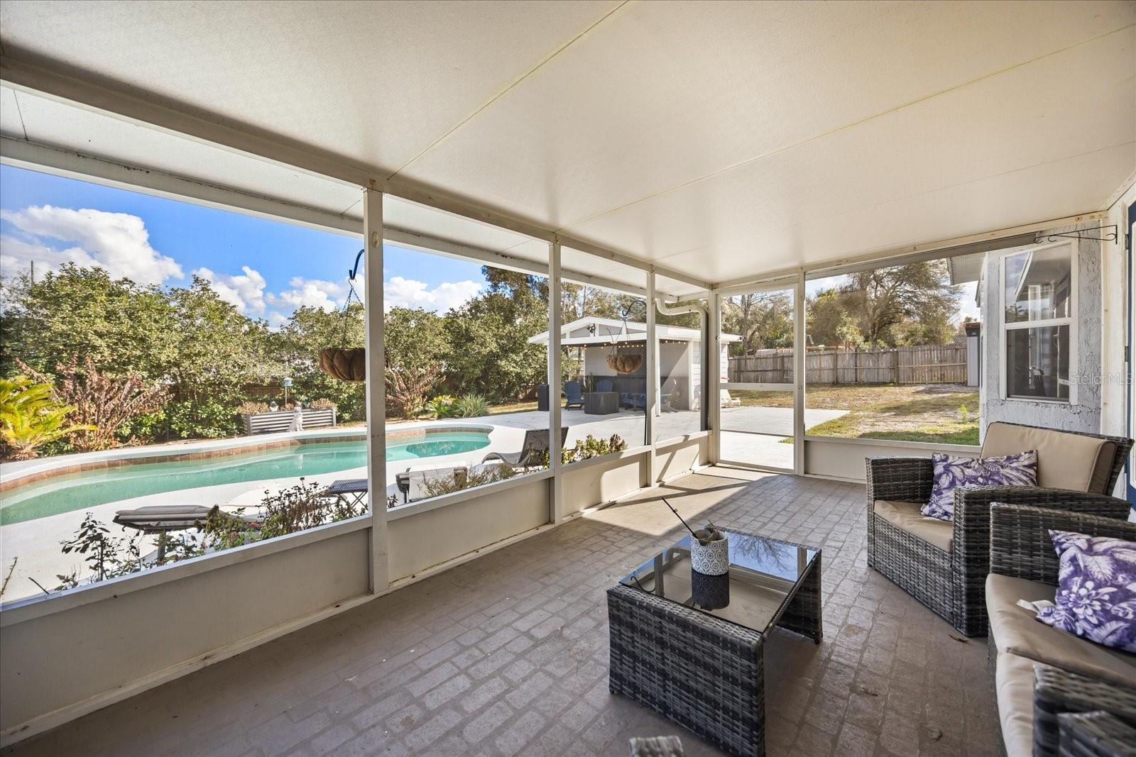 Image 23 of 29 For 275 Walnut Avenue