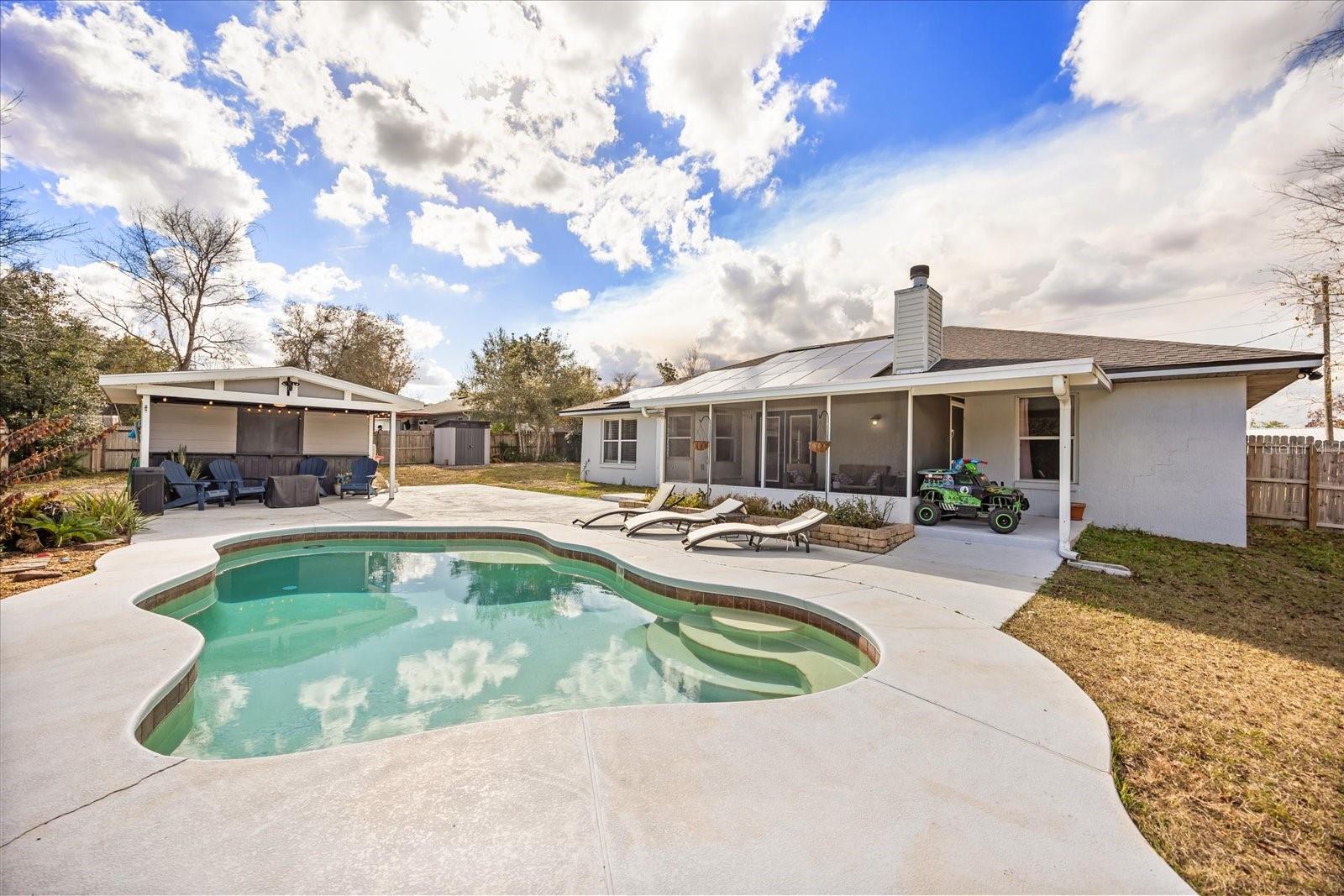 Image 24 of 29 For 275 Walnut Avenue