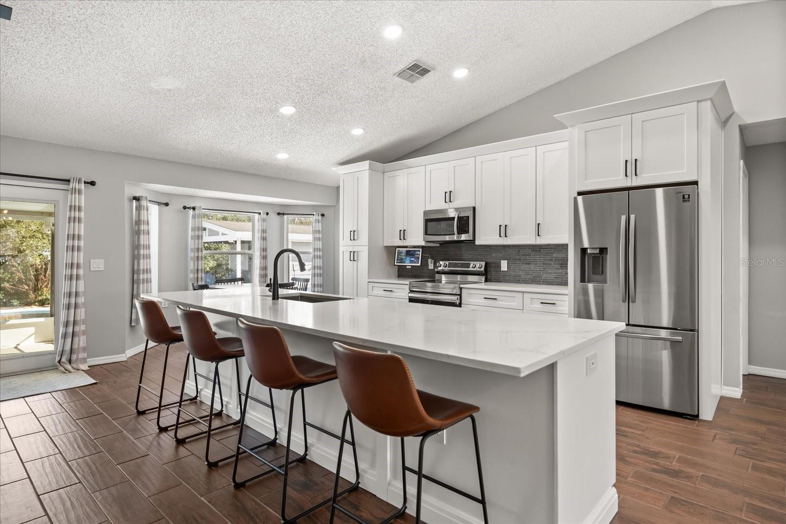 Image 4 of 29 For 275 Walnut Avenue