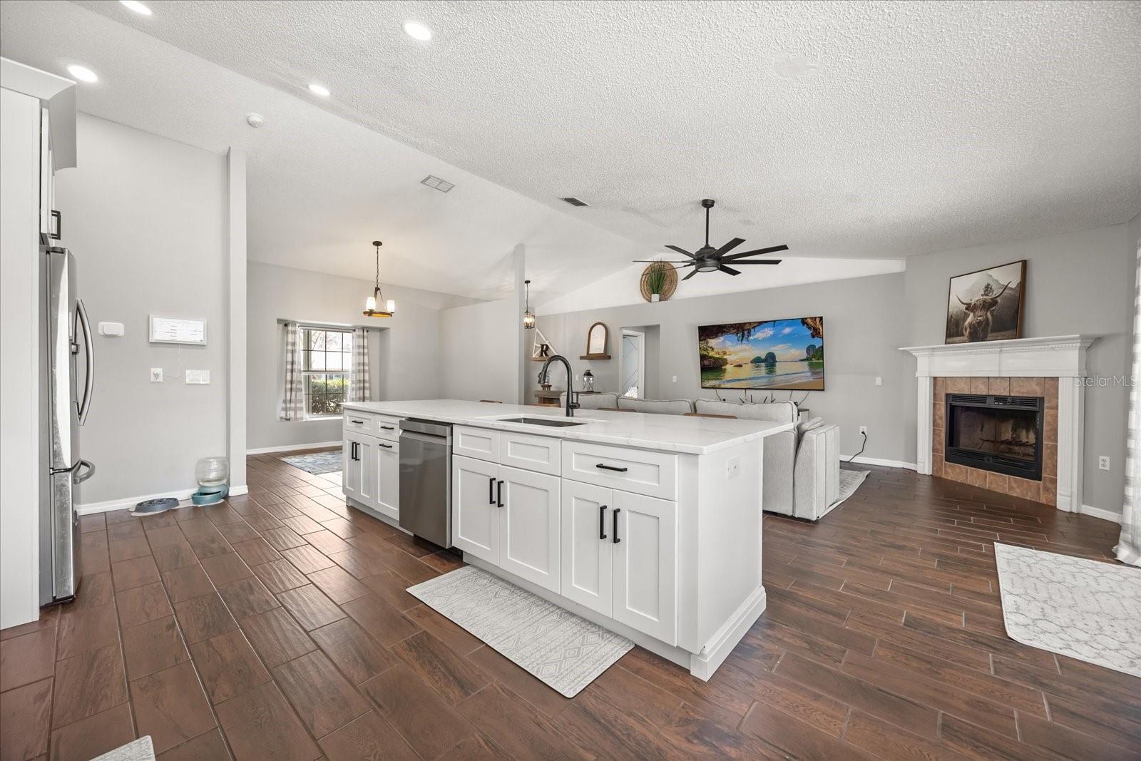 Image 6 of 29 For 275 Walnut Avenue