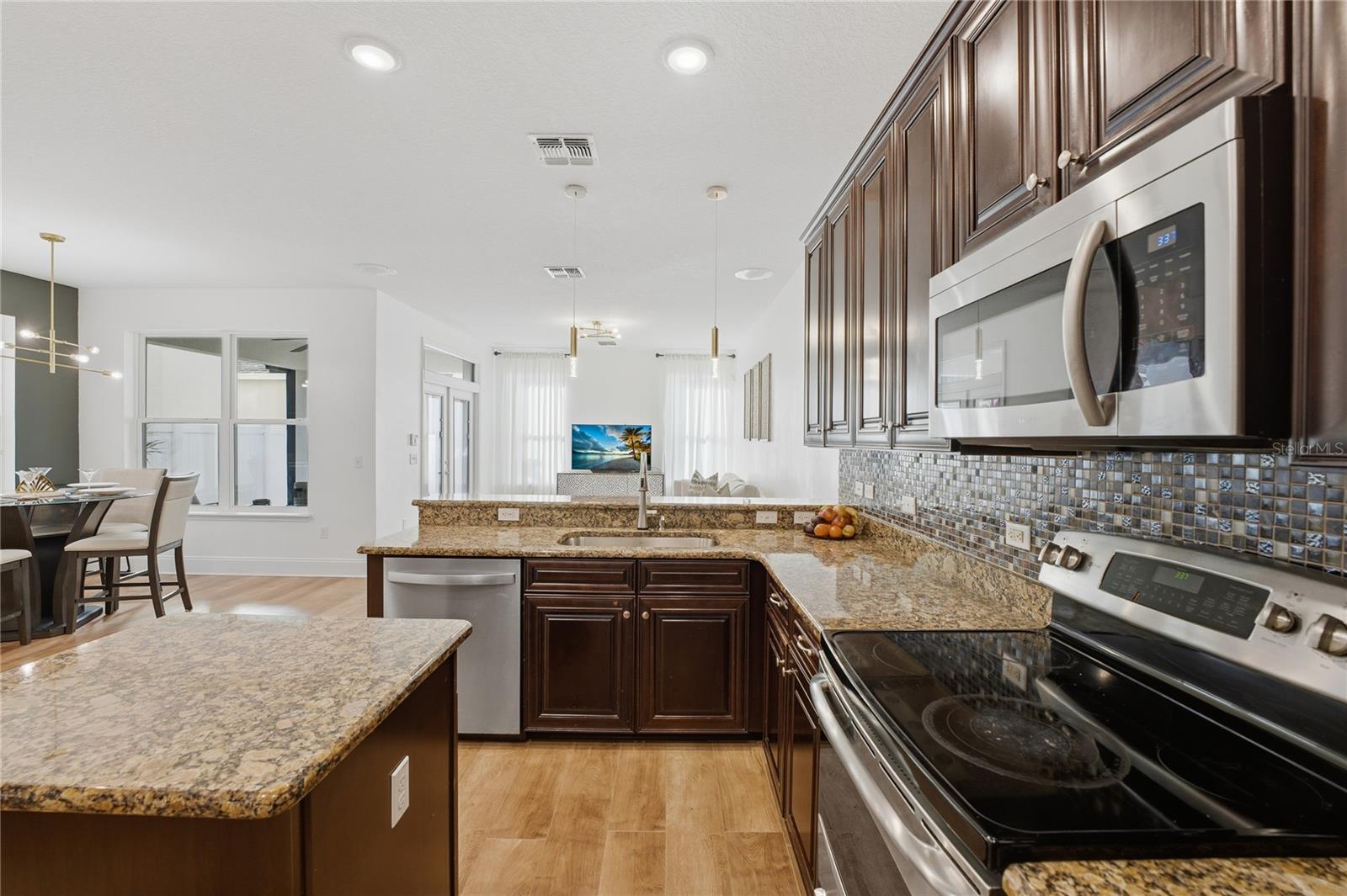 Image 14 of 56 For 6382 Golden Dewdrop Trail