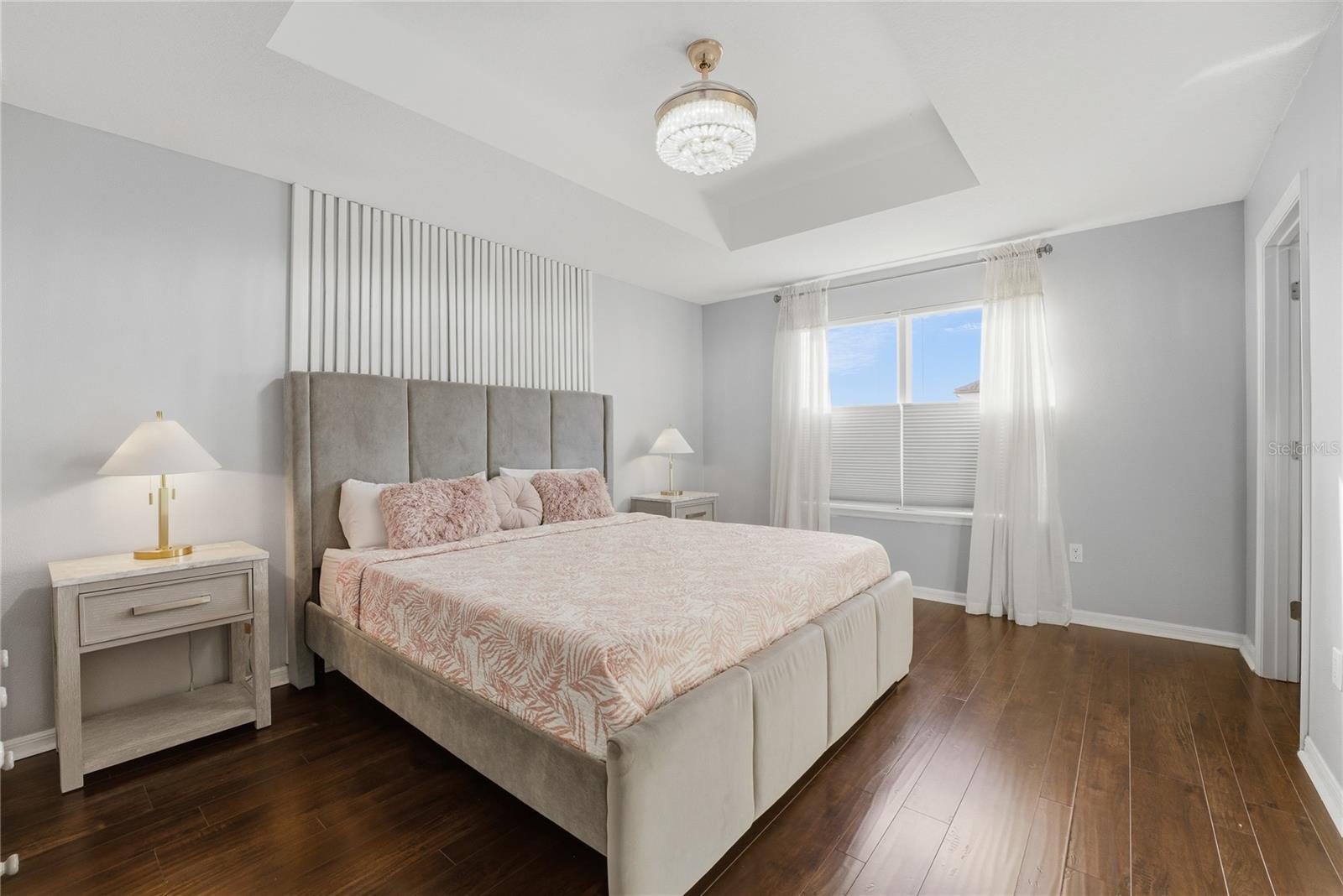 Image 29 of 56 For 6382 Golden Dewdrop Trail