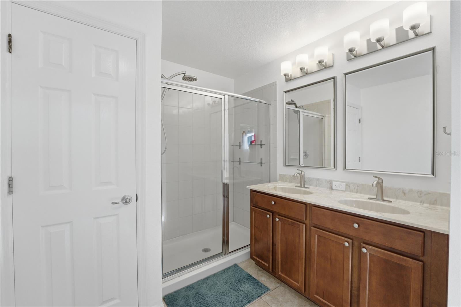 Image 32 of 56 For 6382 Golden Dewdrop Trail