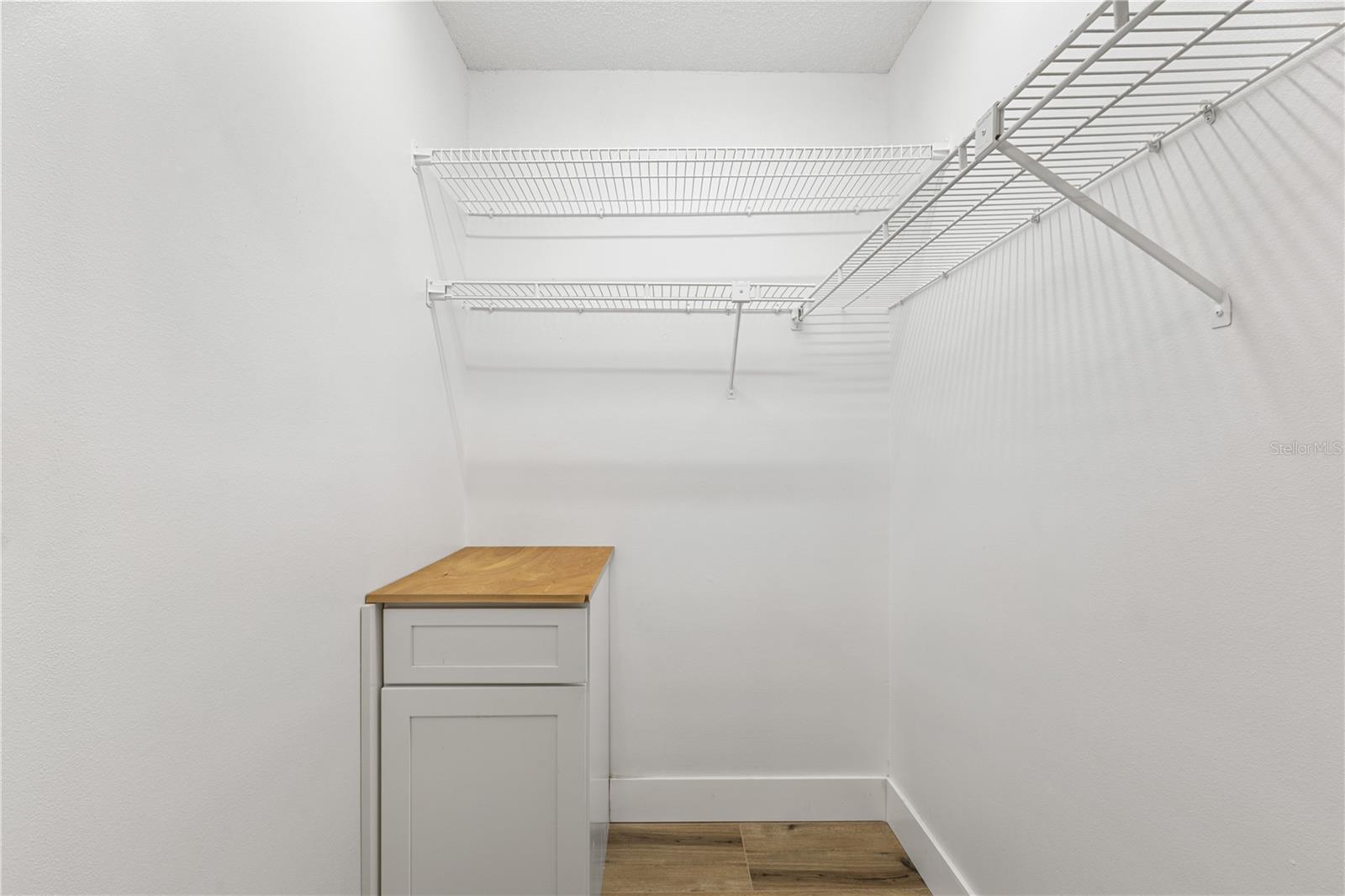 Image 22 of 31 For 5606 Blue Shadows Court 10