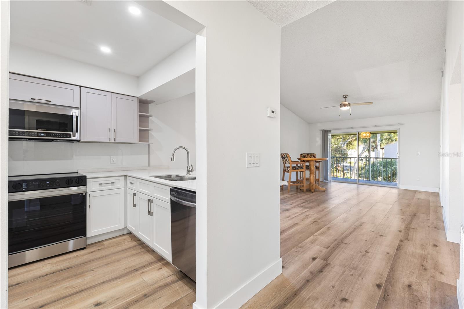 Image 7 of 31 For 5606 Blue Shadows Court 10