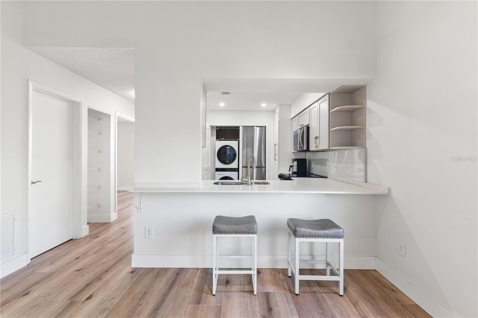 Image 8 of 31 For 5606 Blue Shadows Court 10