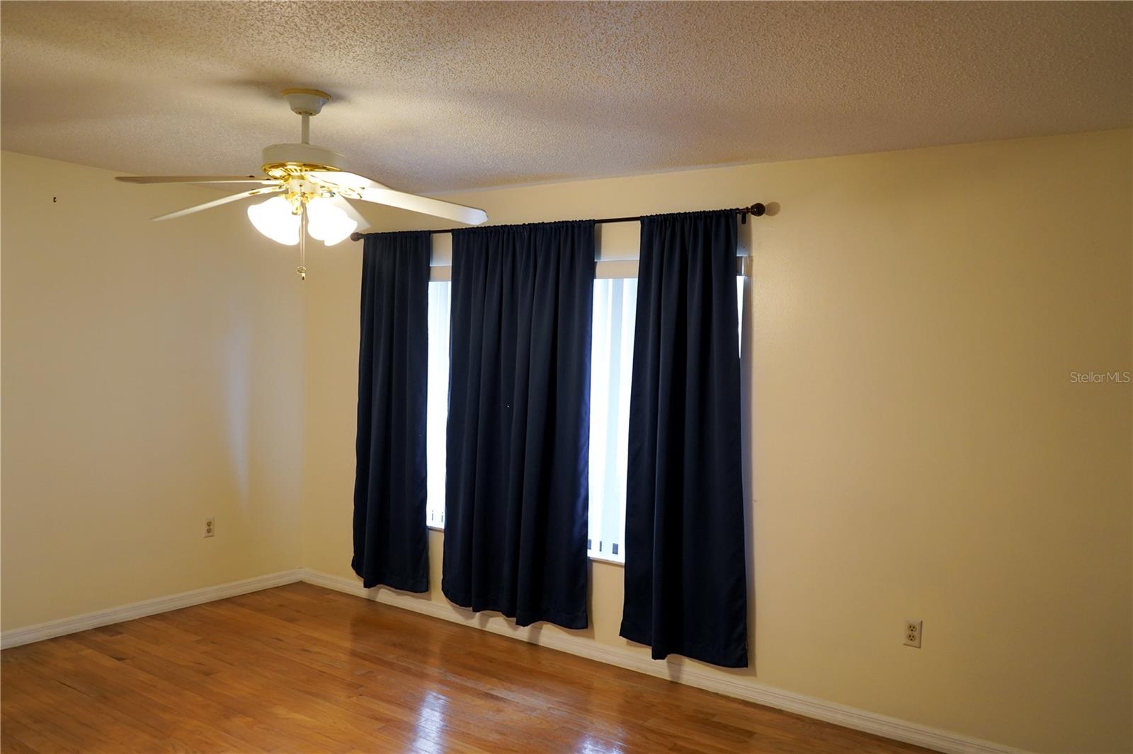 Image 9 of 21 For 101 Grand Plaza Drive P40