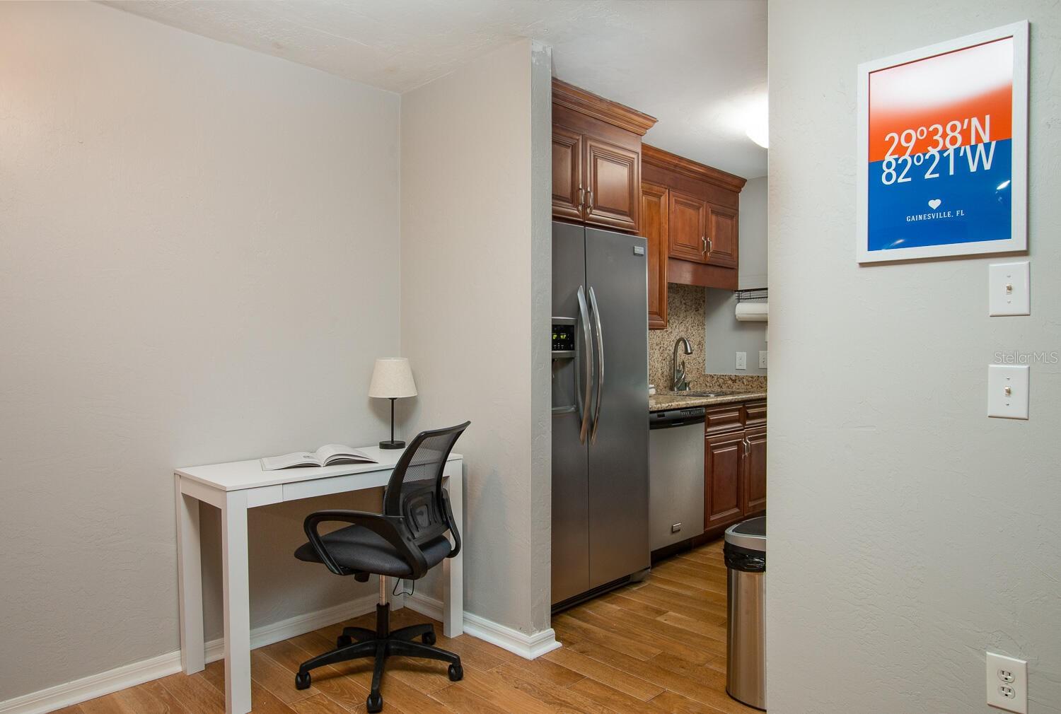 Image 6 of 14 For 5143 92nd Court