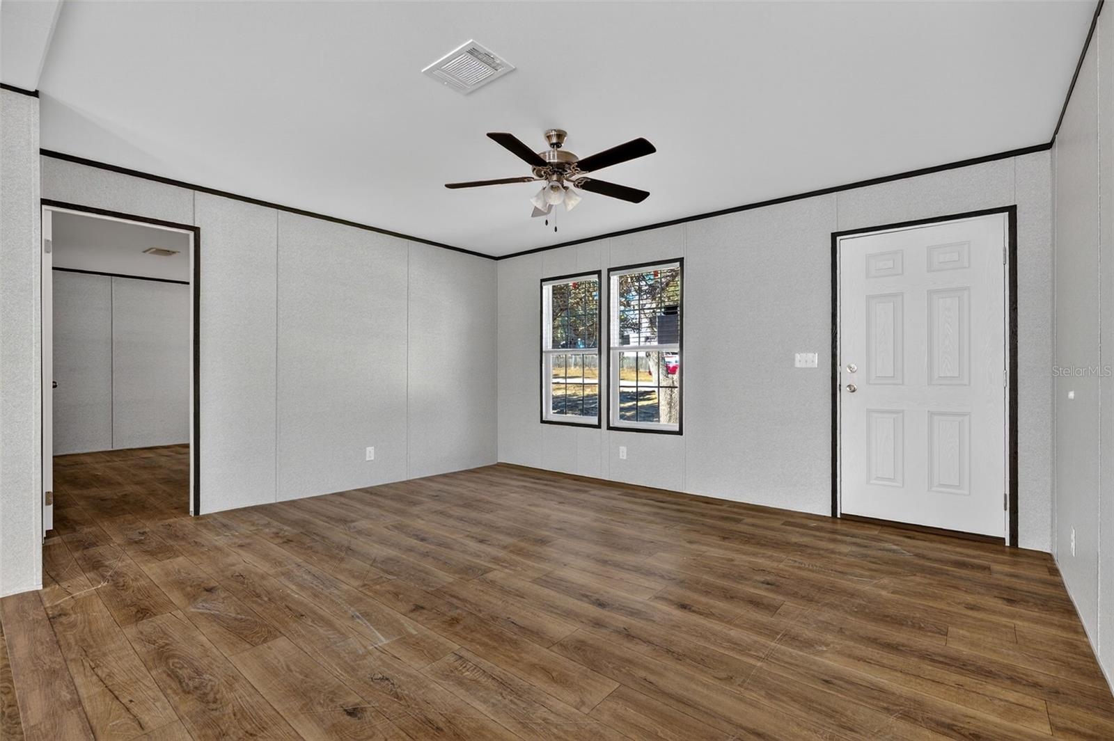 Image 11 of 49 For 11116 64th Street