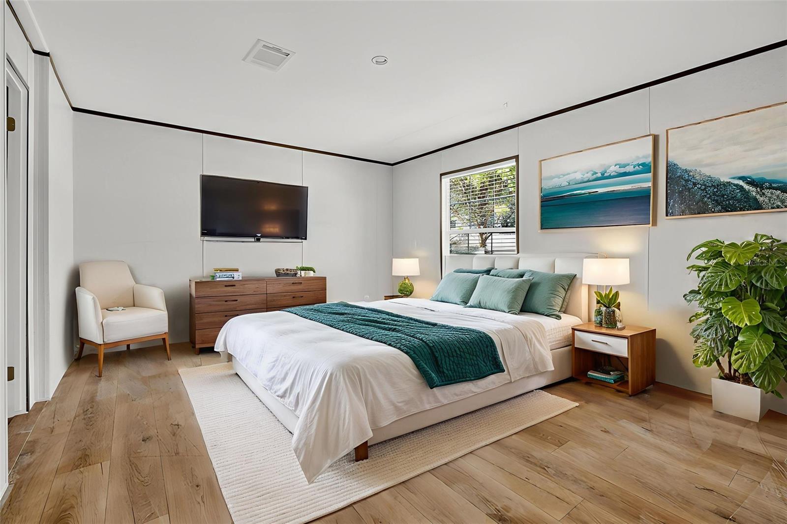 Image 20 of 49 For 11116 64th Street