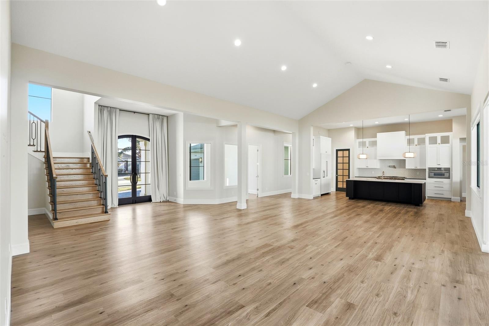 Image 11 of 50 For 705 Largovista Drive