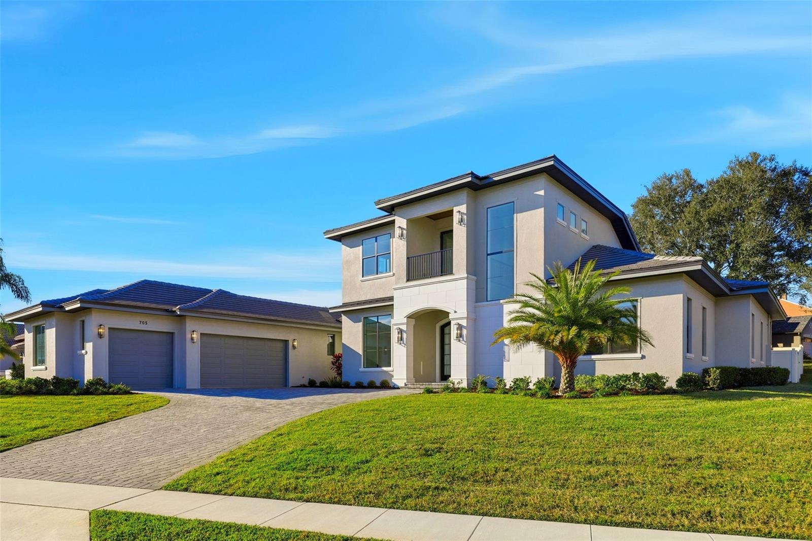 Image 4 of 50 For 705 Largovista Drive