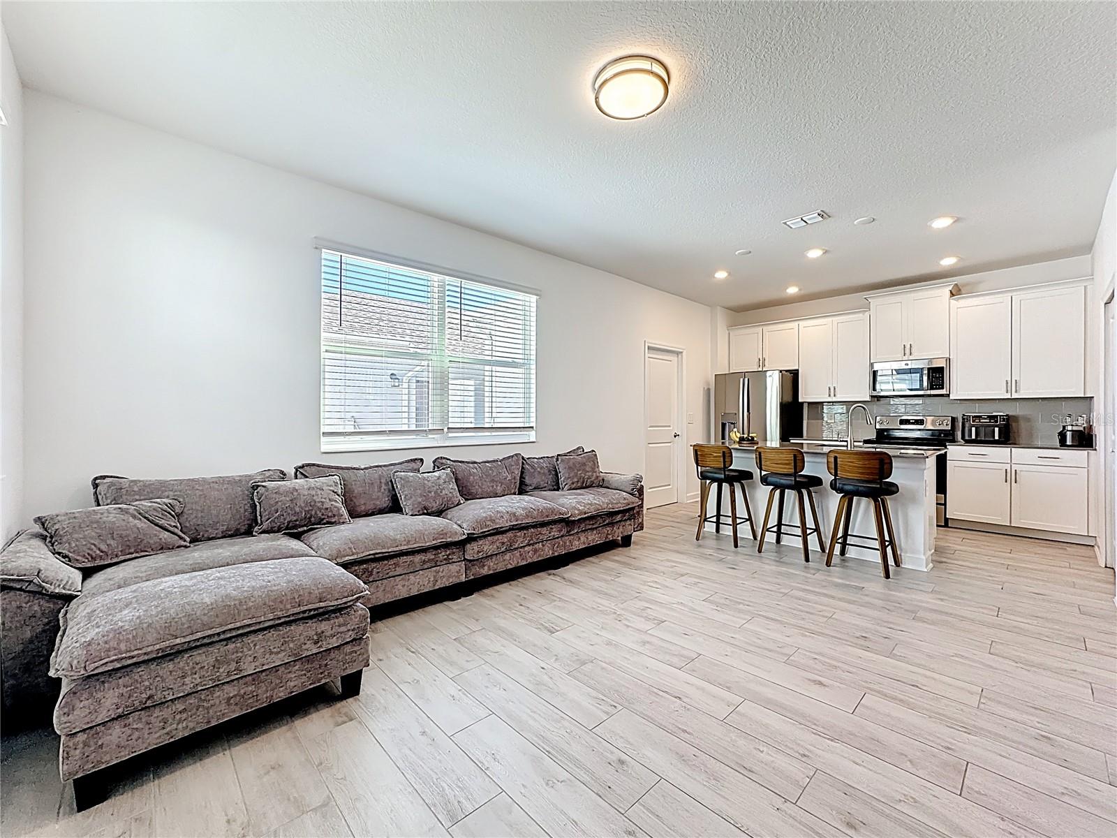 Image 8 of 40 For 3077 Ella Way