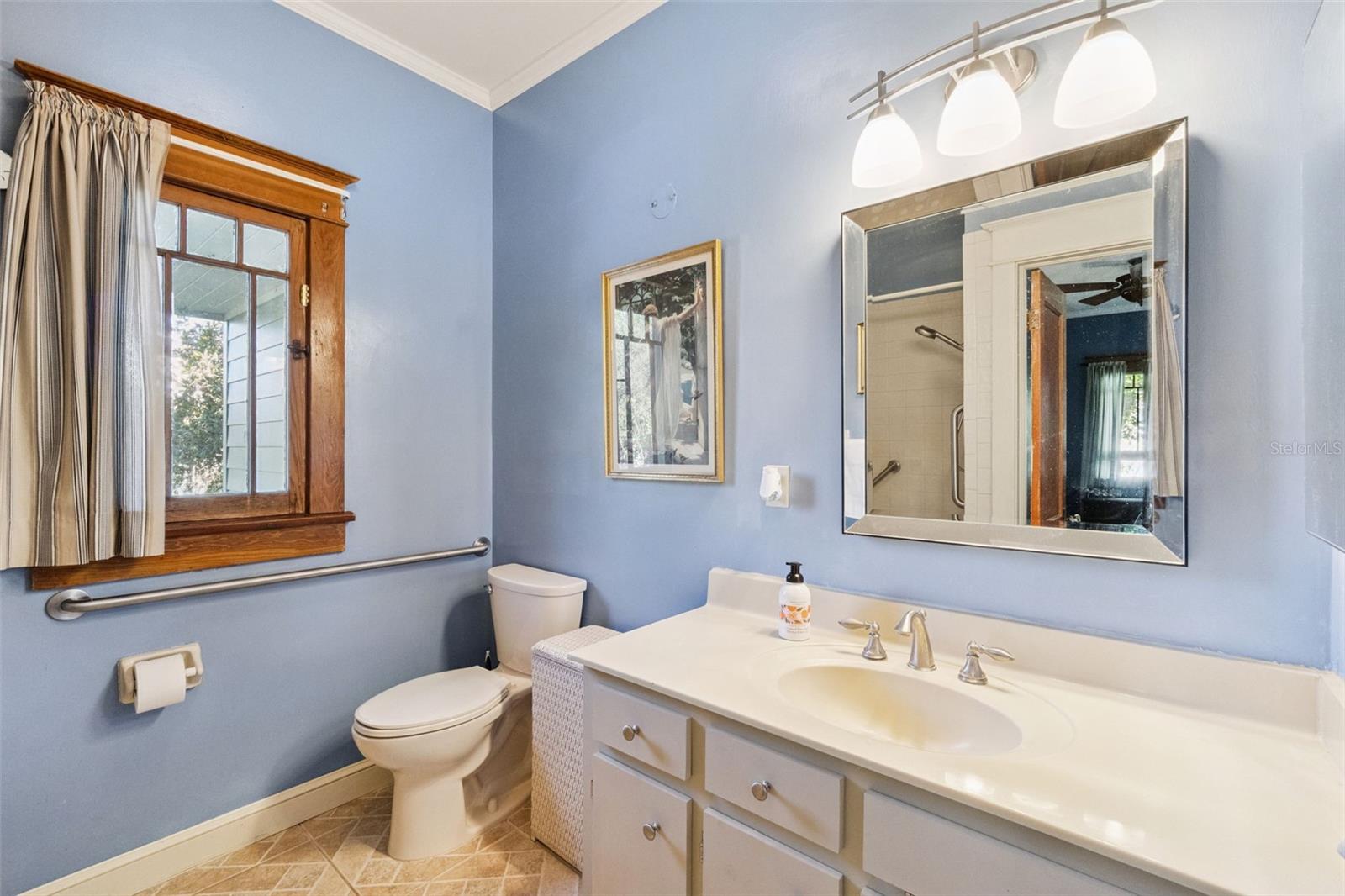 Image 14 of 31 For 1951 Staunton Avenue