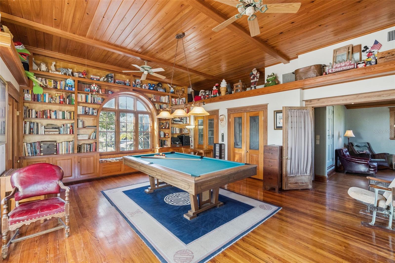 Image 16 of 31 For 1951 Staunton Avenue