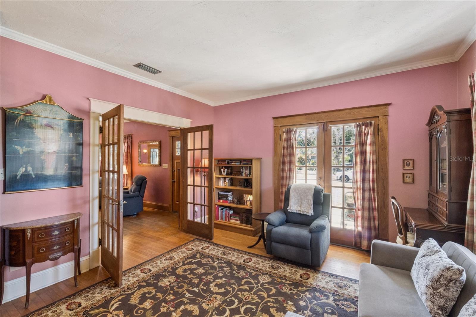 Image 4 of 31 For 1951 Staunton Avenue