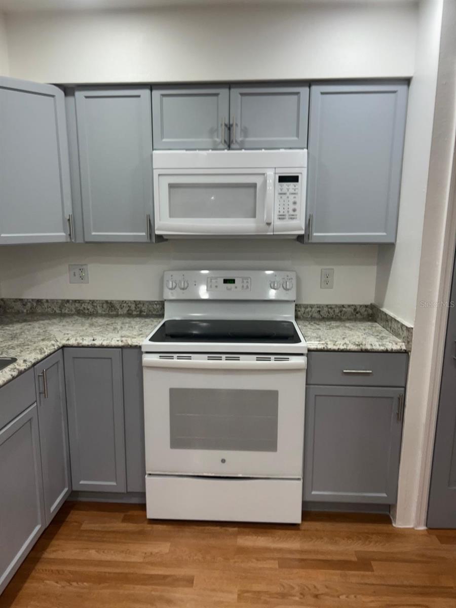 Image 3 of 9 For 2623 Coral Avenue