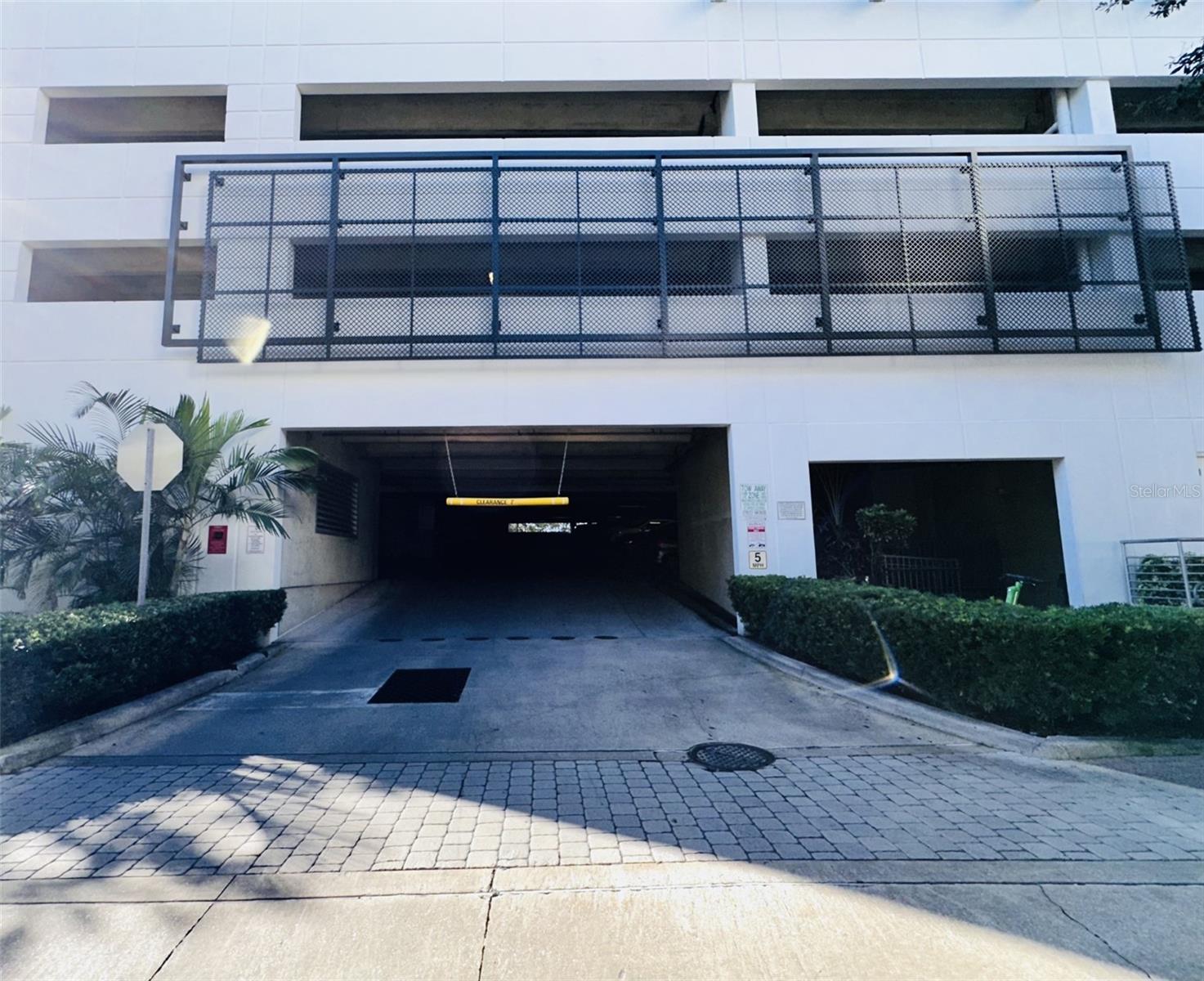 Image 29 of 32 For 101 Eola Drive 1119