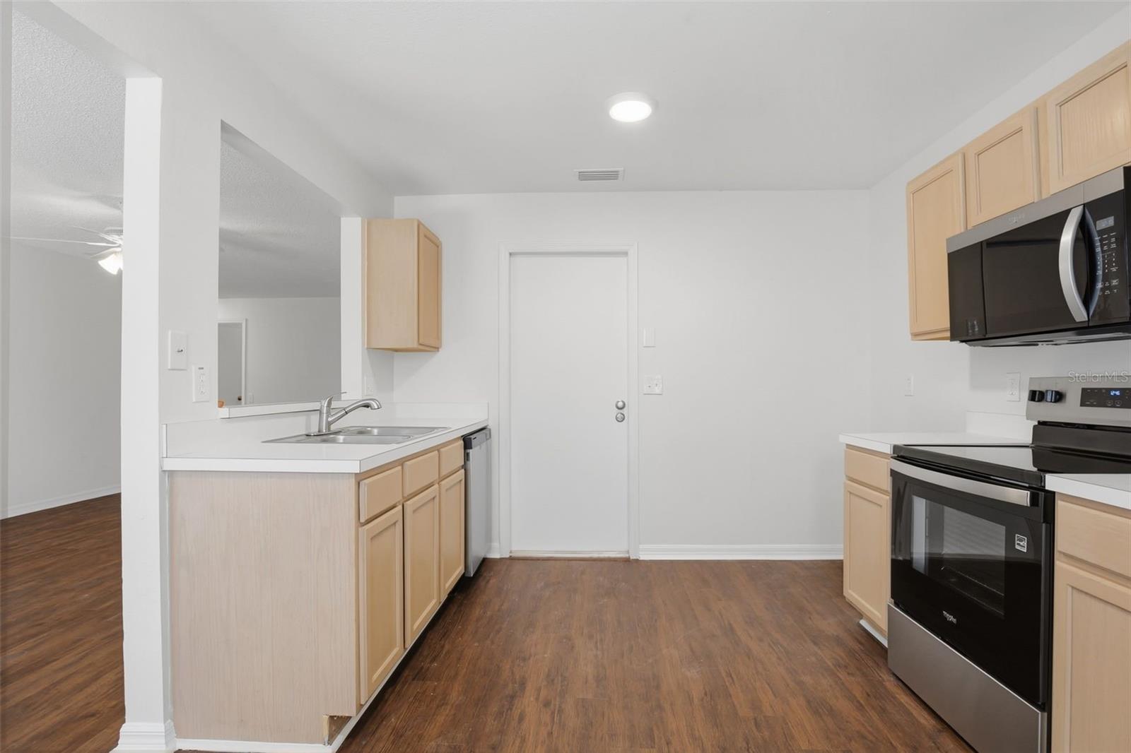 Image 14 of 34 For 12519 Dawn Vista Drive